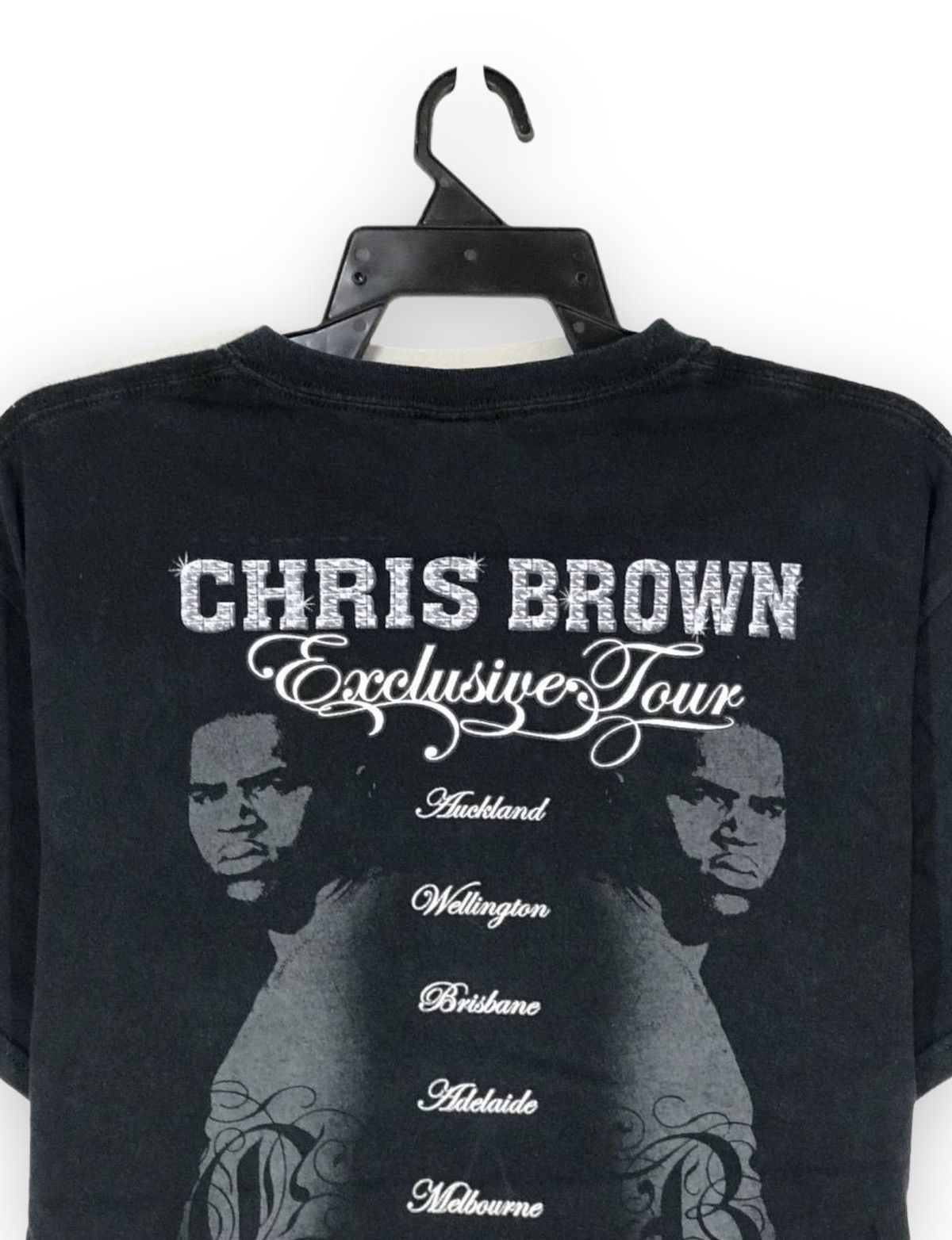 Rap Tees Chris Brown Exclusive tour Size US M / EU 48-50 / 2 - 8 Thumbnail