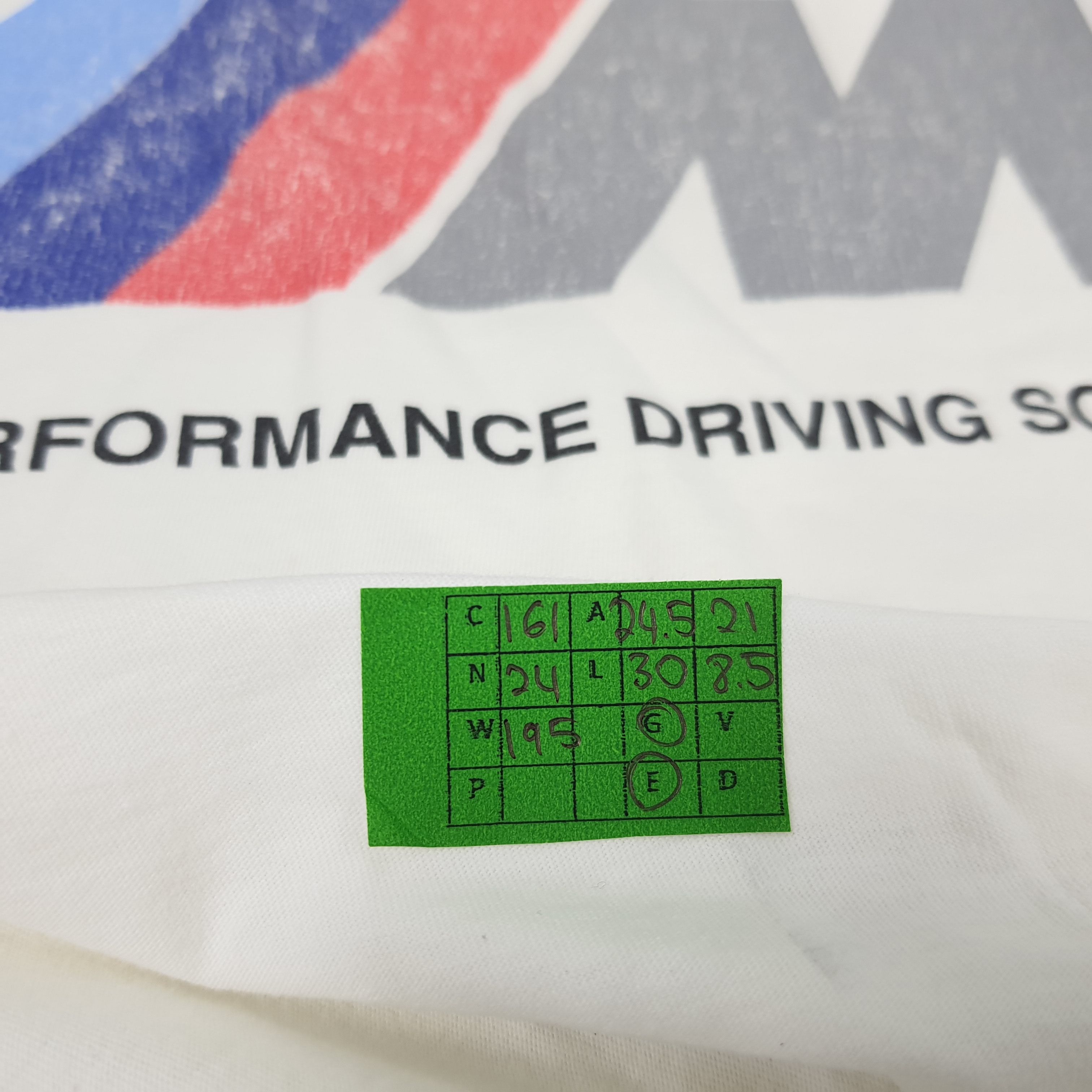 BMW Vintage BMW Motorsports Team Logo T-shirt Size US XL / EU 56 / 4 - 7 Thumbnail