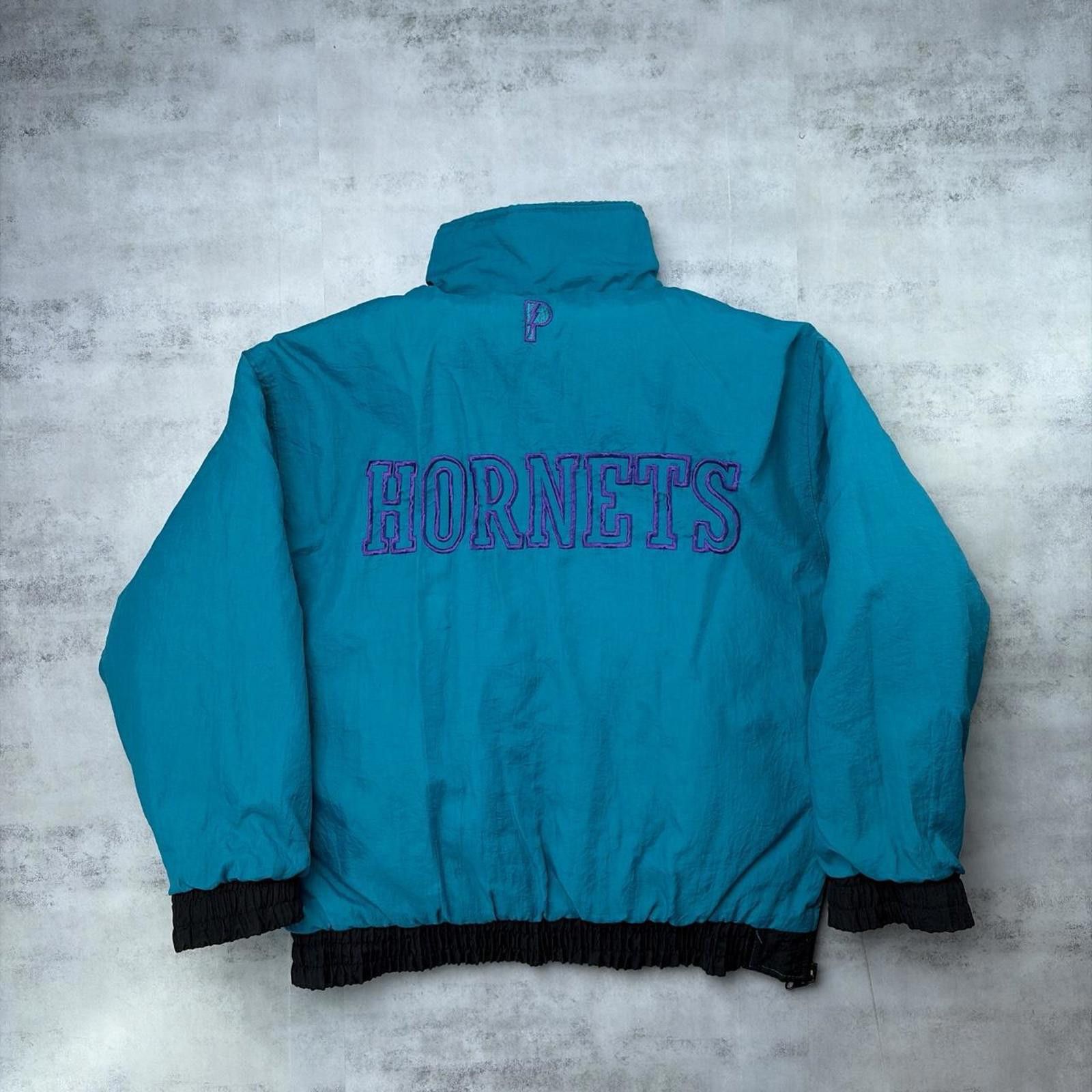 Pro Player Vintage 90’s Pro Player NBA Hornets Reversible Puffer Jacket Size M / US 6-8 / IT 42-44 - 4 Thumbnail