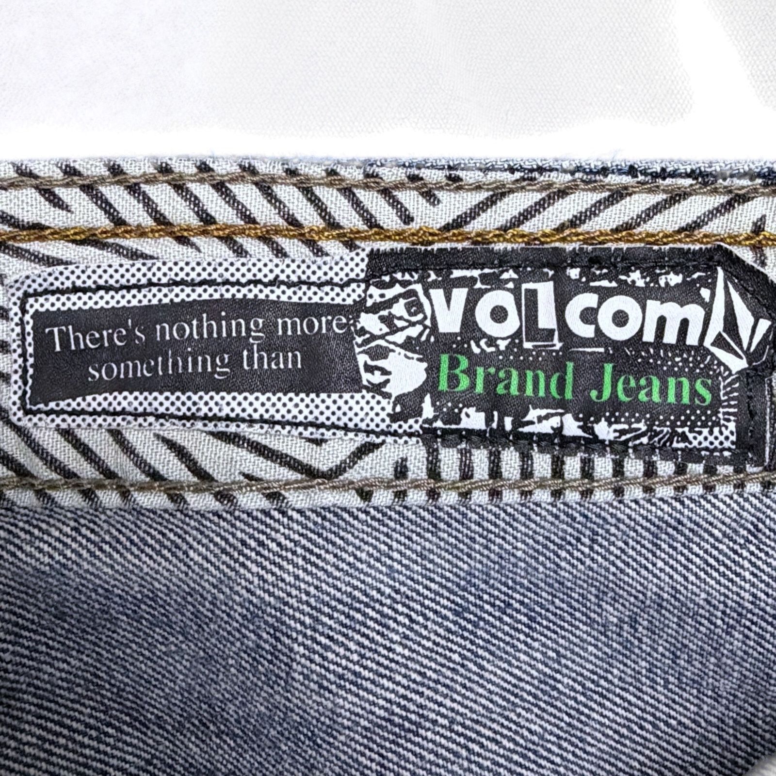 Volcom Vtg Genuine Volcom Mens 32x32 Boardwear Jeans Straight Leg Size US 32 / EU 48 - 9 Thumbnail
