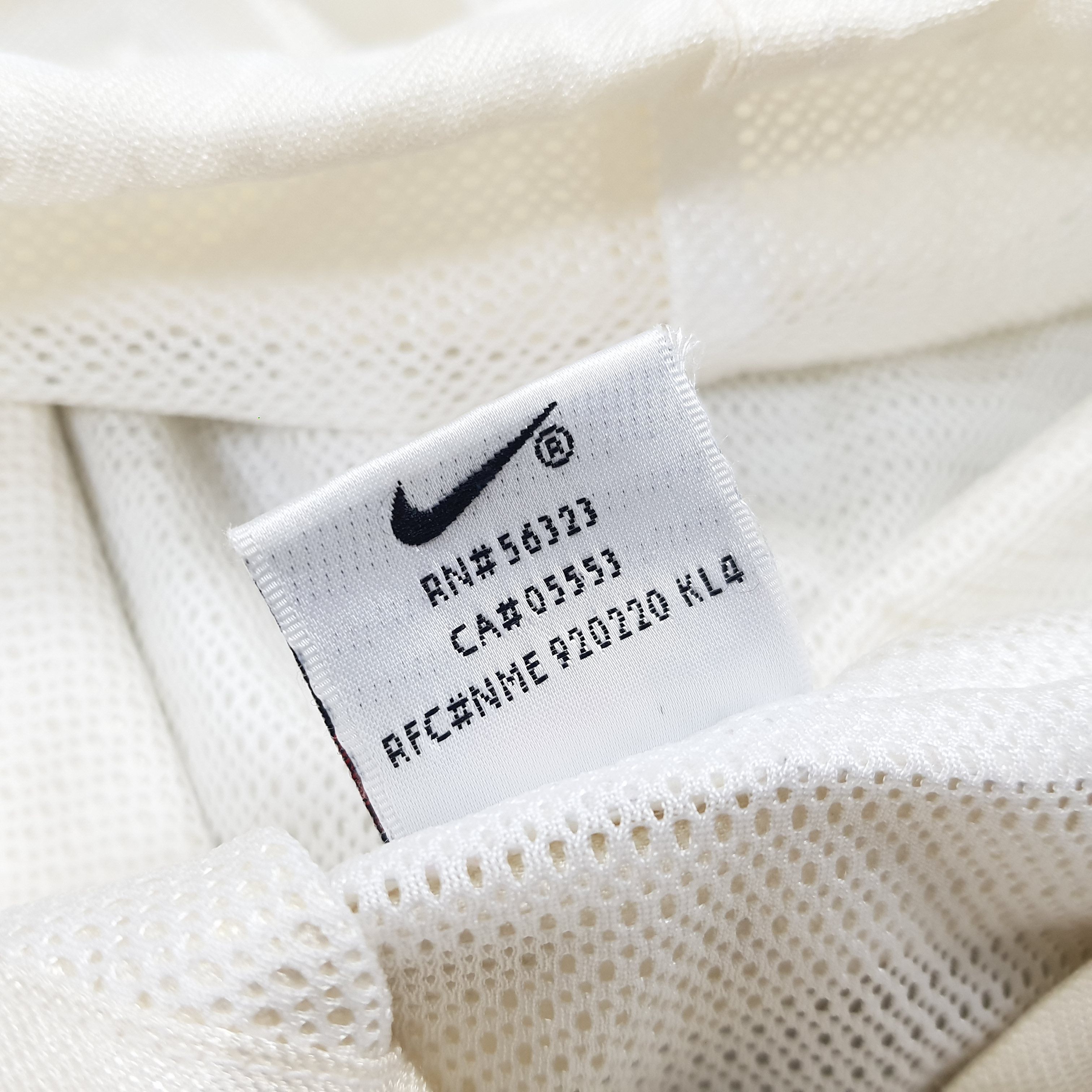 Nike × Vintage Vintage Nike Center Logo Embroidery Half Zipper Hoodie Size US XL / EU 56 / 4 - 8 Thumbnail