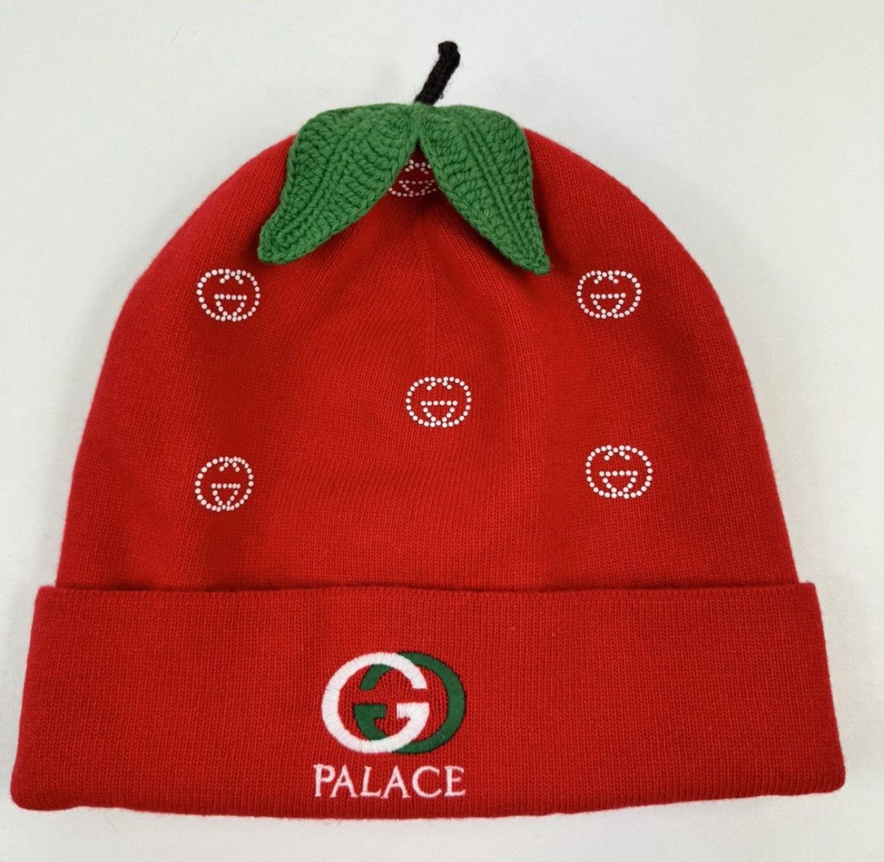 Gucci × Palace LOGO STUDS STRAWBERRY EMBROIDERED LOGO BEANIE Size ONE SIZE - 1 Thumbnail