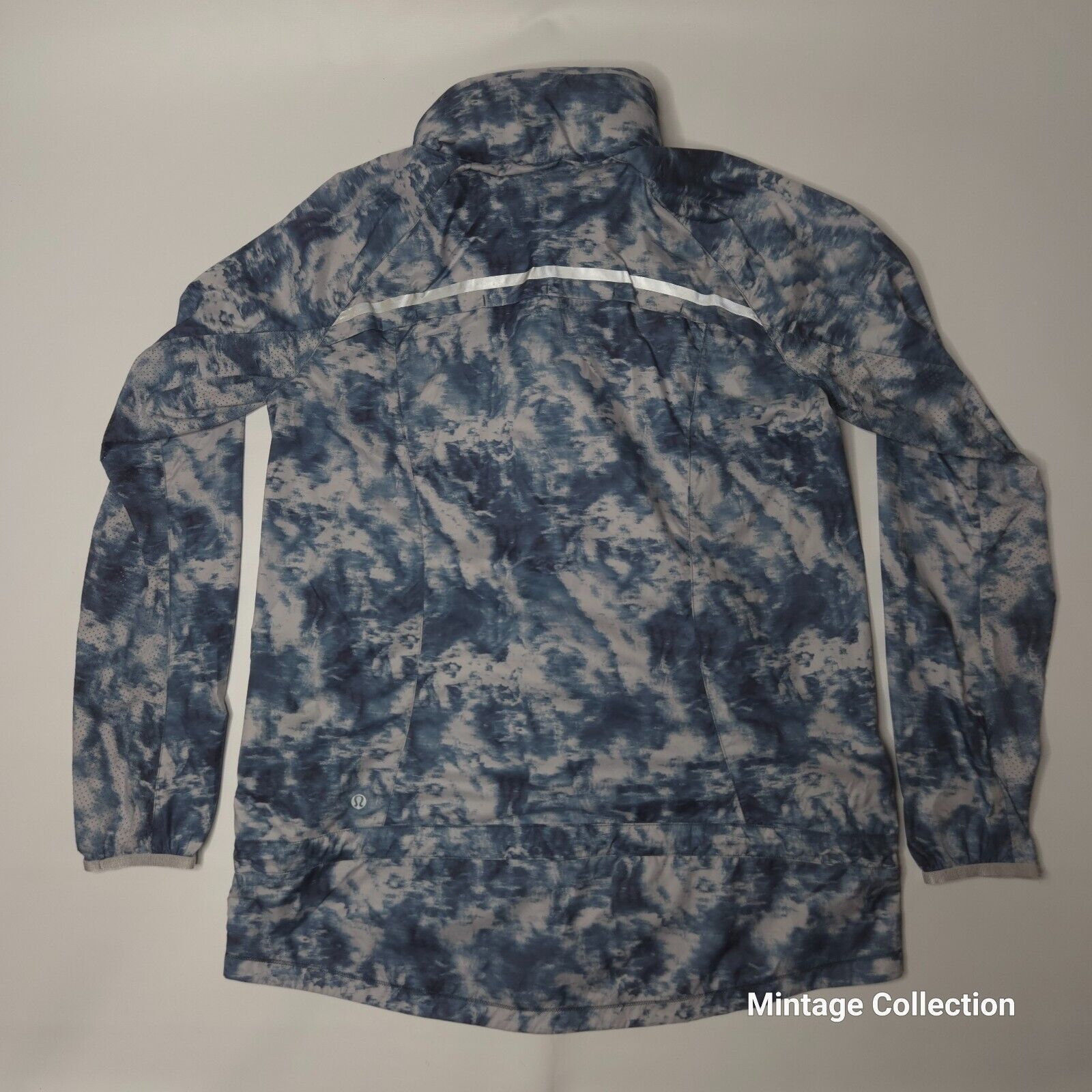Lululemon Lululemon Miss Misty Jacket Windbreaker Blue Tie Dye Sz 10 Size L / US 10 / IT 46 - 9 Thumbnail