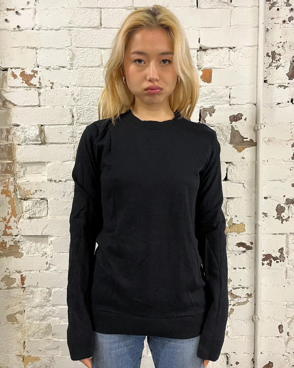 Chanel Chanel Head Shoulder Buttons Black Wool Sweater Size M / US 6-8 / IT 42-44 - 2 Thumbnail