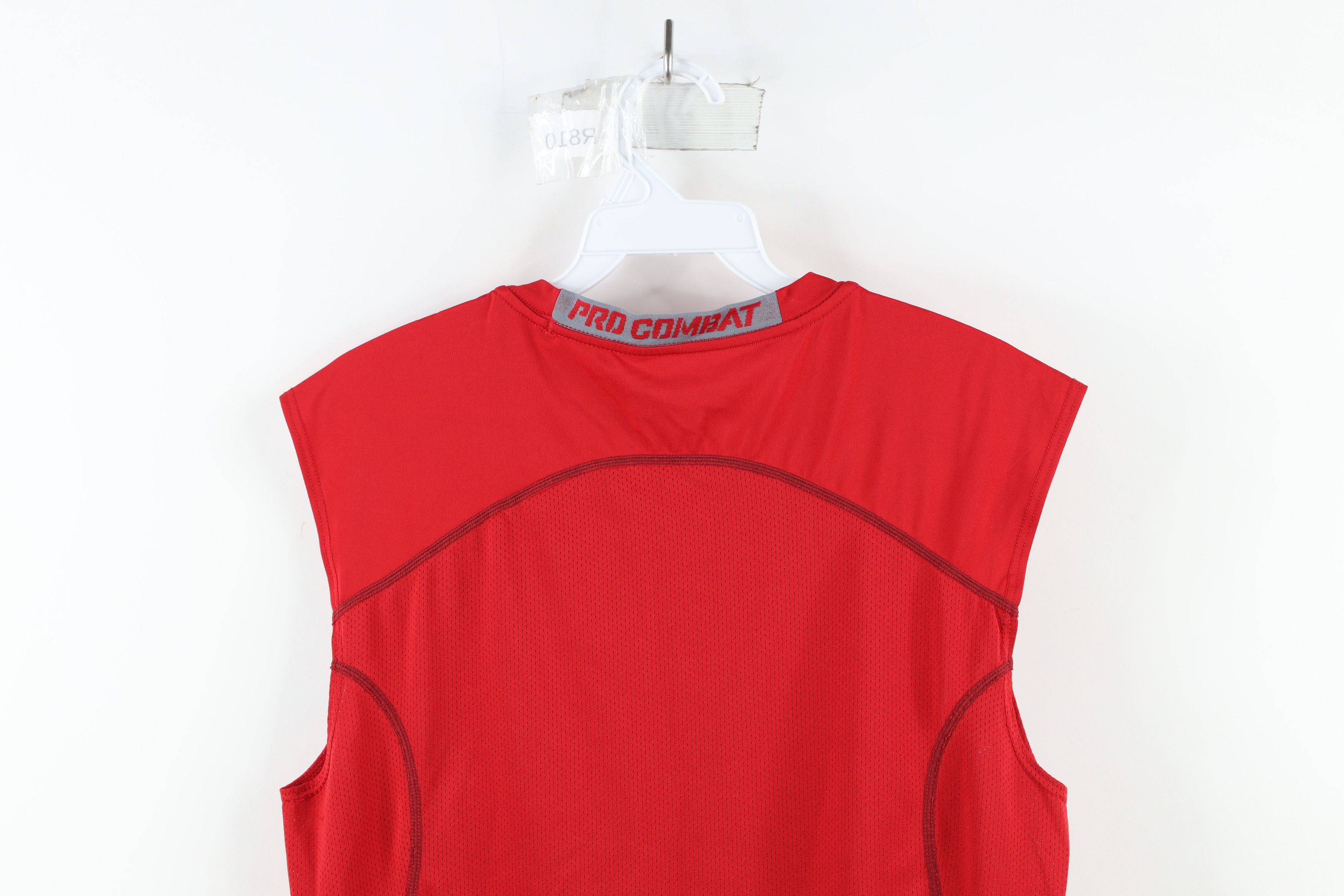 Nike × Vintage Nike Pro Combat Compression Sleeveless Training T-Shirt Red Size US S / EU 44-46 / 1 - 12 Thumbnail