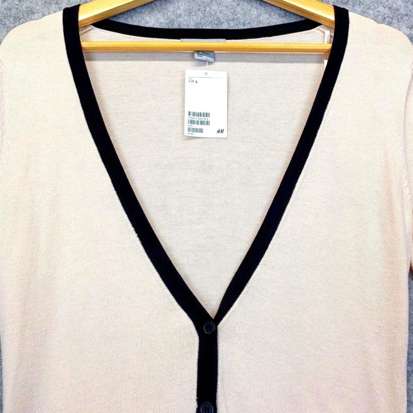 H&M H&M Cardigan Jumper Pink Bow Button Up Womens Size S Small Defects New with Defects Vintage: No (remove?) Size S / US 4 / IT 40 - 4 Thumbnail