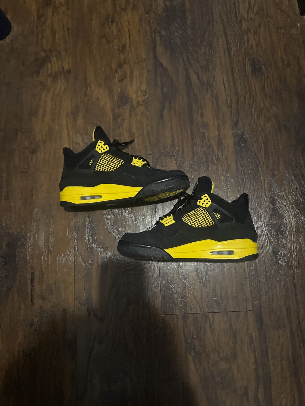 Jordan Brand Jordan 4 retro “Thunder” 2023 Size US 9 / EU 42 - 1 Thumbnail