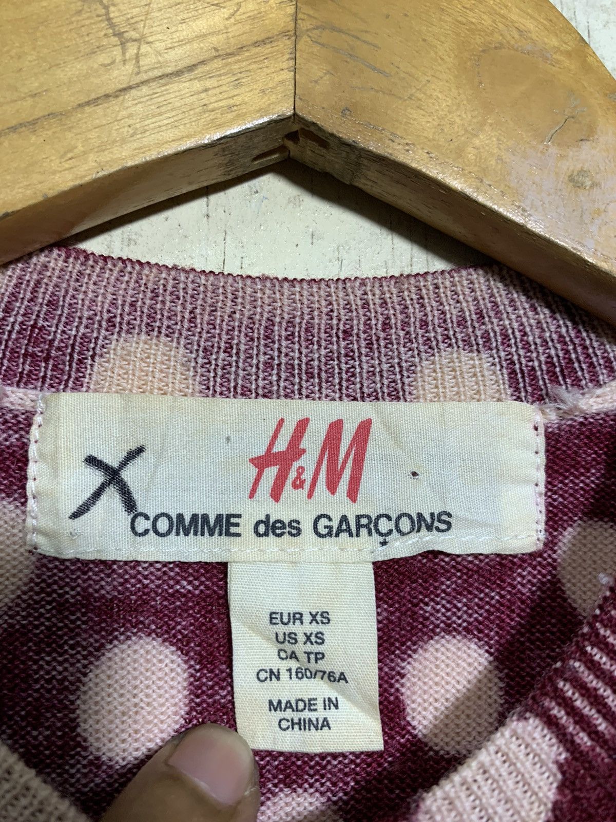 Comme des Garcons × H&M 🔥H&M X CdG POLKADOTS KNIT CARDIGANS Size XS / US 0-2 / IT 36-38 - 8 Thumbnail