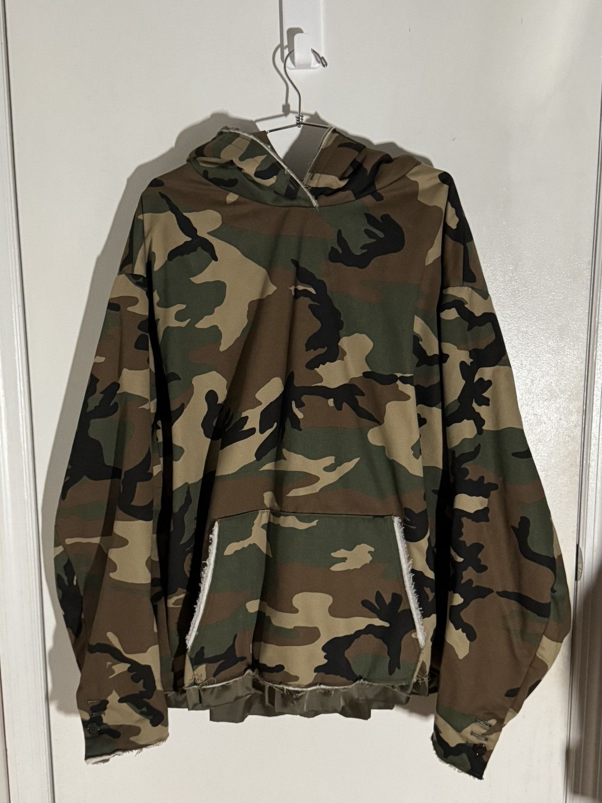 Japanese Brand Les Six SS 23 Oversized Camo Hoodie Size US M / EU 48-50 / 2 - 1 Thumbnail