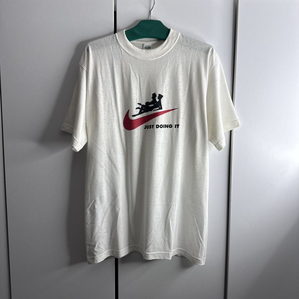 Band Tees × Vintage Just Doing It Humor T-shirt Streetwear Size US XL / EU 56 / 4 - 1 Thumbnail