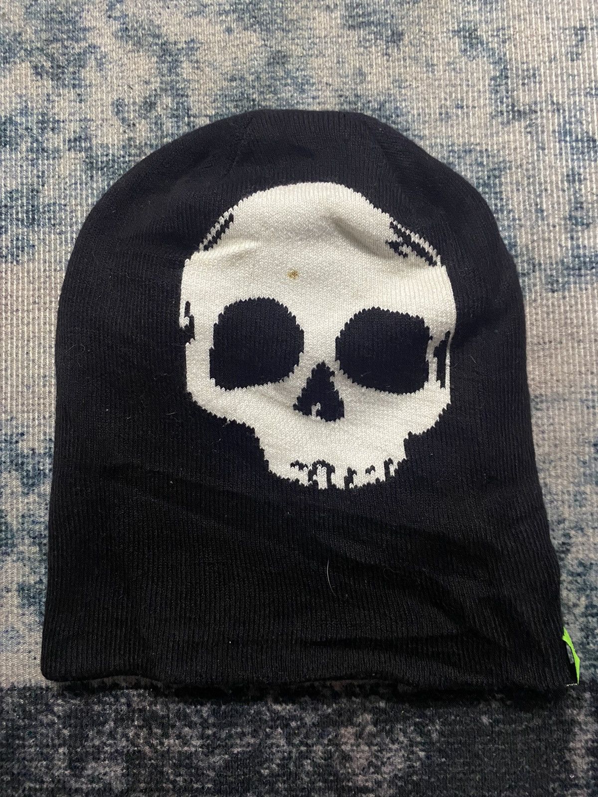 Japanese Brand H&M Skulls Beanie Size ONE SIZE - 1 Thumbnail