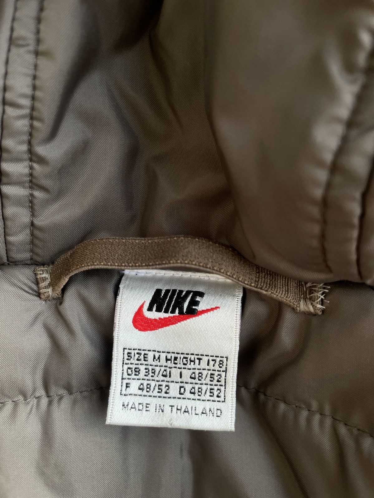 Nike Vintage Nike Insulated Jacket Size US M / EU 48-50 / 2 - 10 Thumbnail