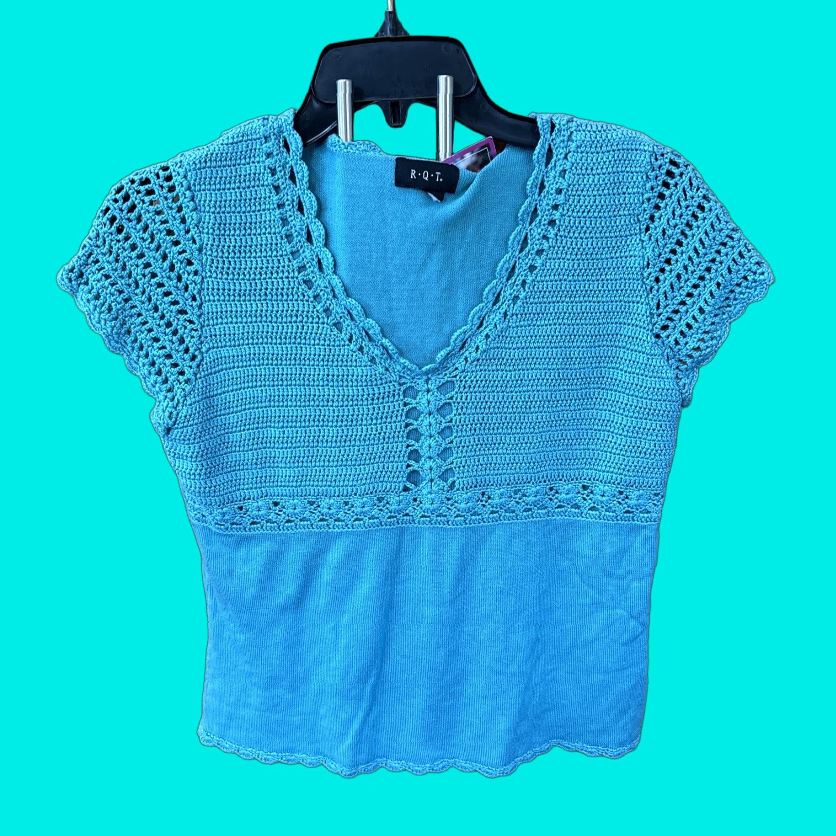 Vintage R.Q.T. Women Top Crochet V Neck Aqua Acrylic 16x21” Y2K Short Cap Sleeve S Blouse Vintage Classic Size S / US 4 / IT 40 - 1 Thumbnail
