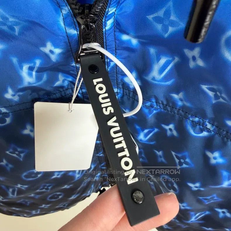 Louis Vuitton Louis Vuitton Gradient blue full print assault jacket Size XXS / US 00 / IT 34 - 7 Thumbnail