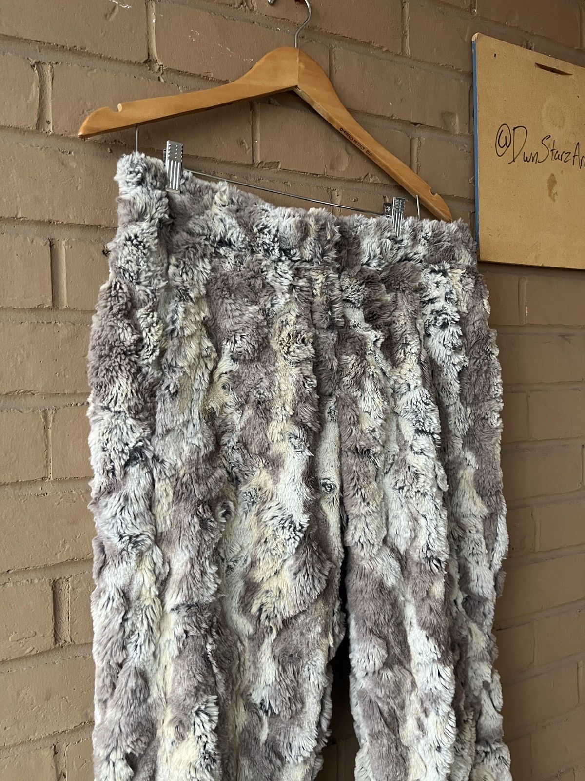 ERL Fur Pants Size US 32 / EU 48 - 4 Thumbnail