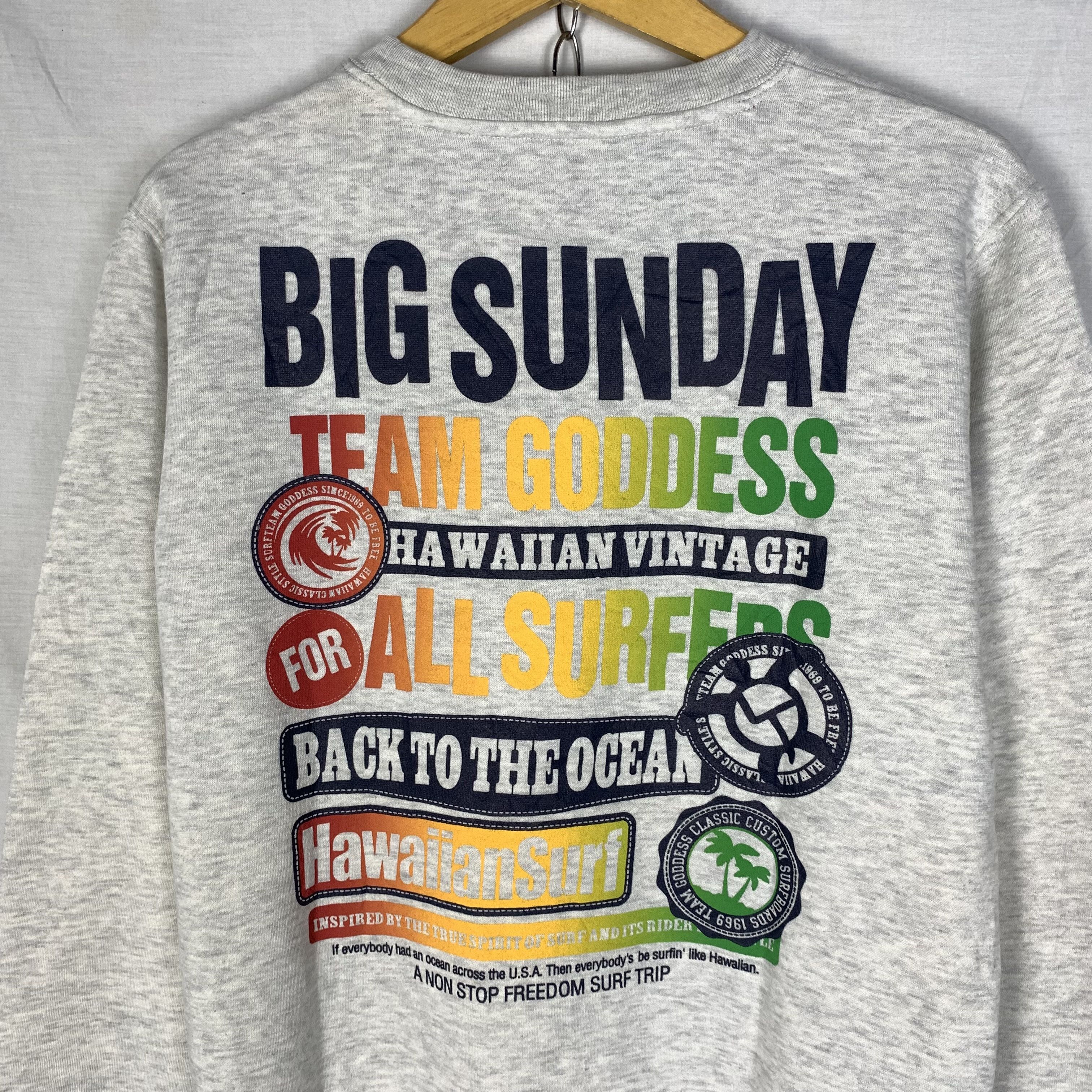 Vintage Team Goddess Surf Sweatshirt Crewneck Size US L / EU 52-54 / 3 - 2 Thumbnail