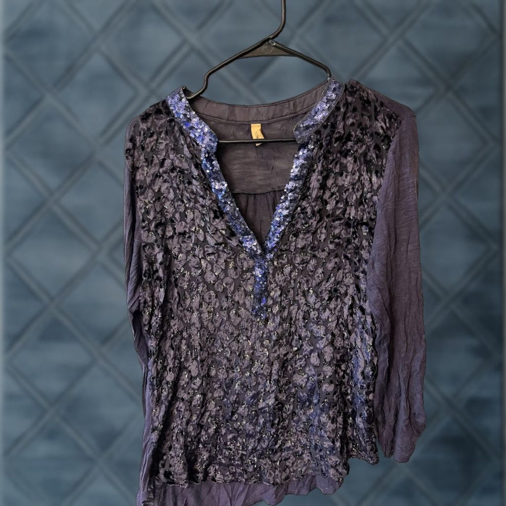 Anthropologie VINTAGE Anthropologie Velvet Leopard Button-Up Top Women Medium Purple Animal Print 90s Size M / US 6-8 / IT 42-44 - 1 Thumbnail