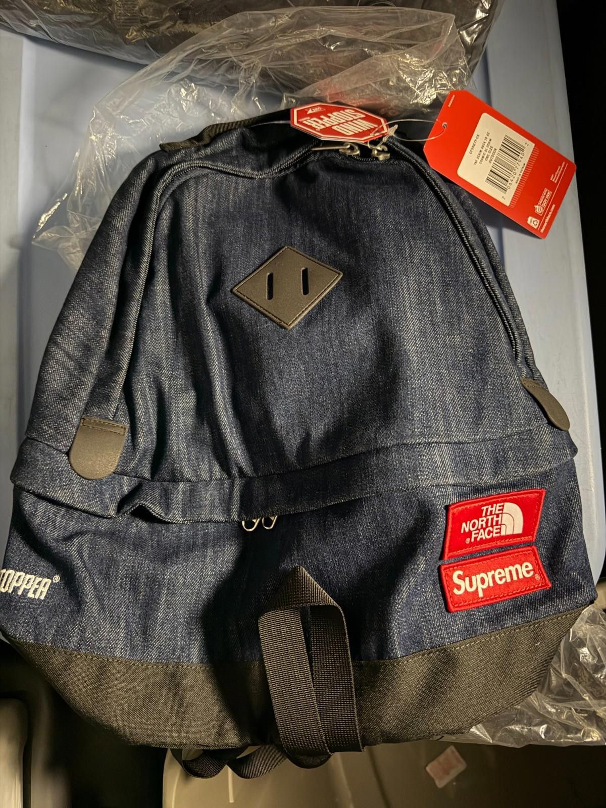 Supreme × The North Face Supreme x The North Face Expedition