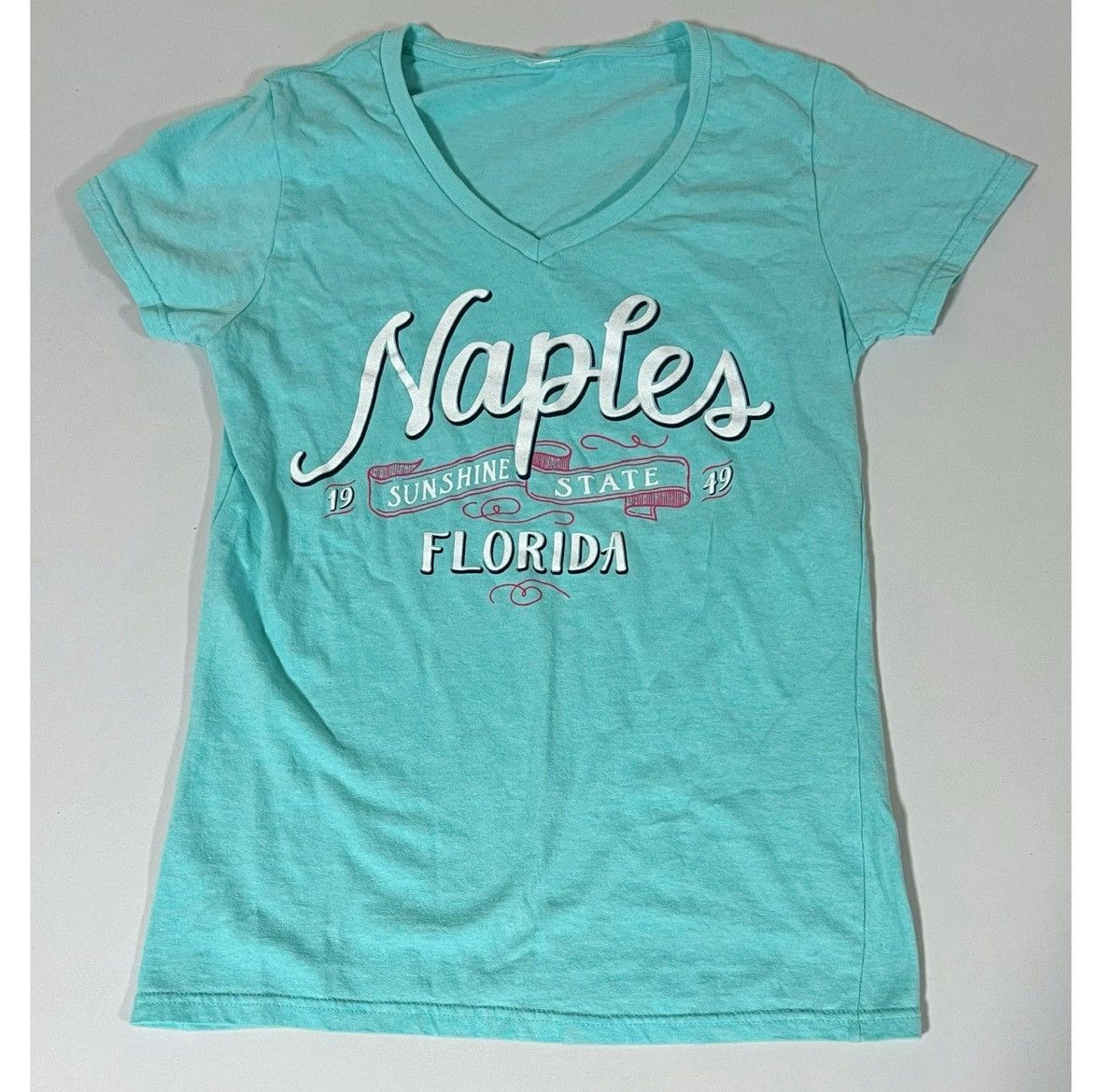 Billabong Blue ‘Naples, FL’ Graphic V-Neck Tee T-Shirt Top Size S 🩵✨ Size S / US 4 / IT 40 - 1 Thumbnail