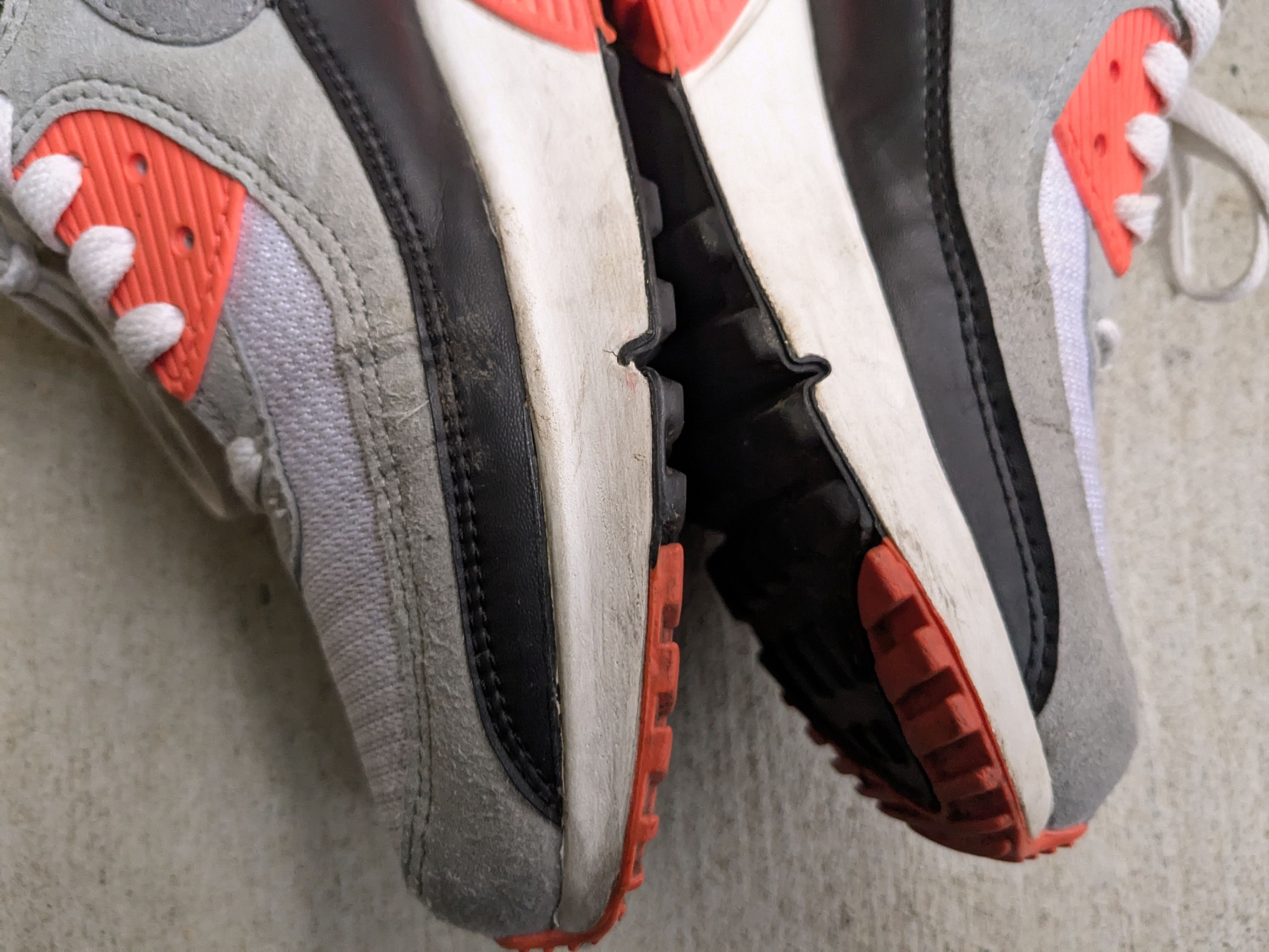 Nike Nike Air Max 90 'Infrared' DC8334-100 Gray Suede 6.5Y Size US 6.5 / EU 39-40 - 11 Thumbnail