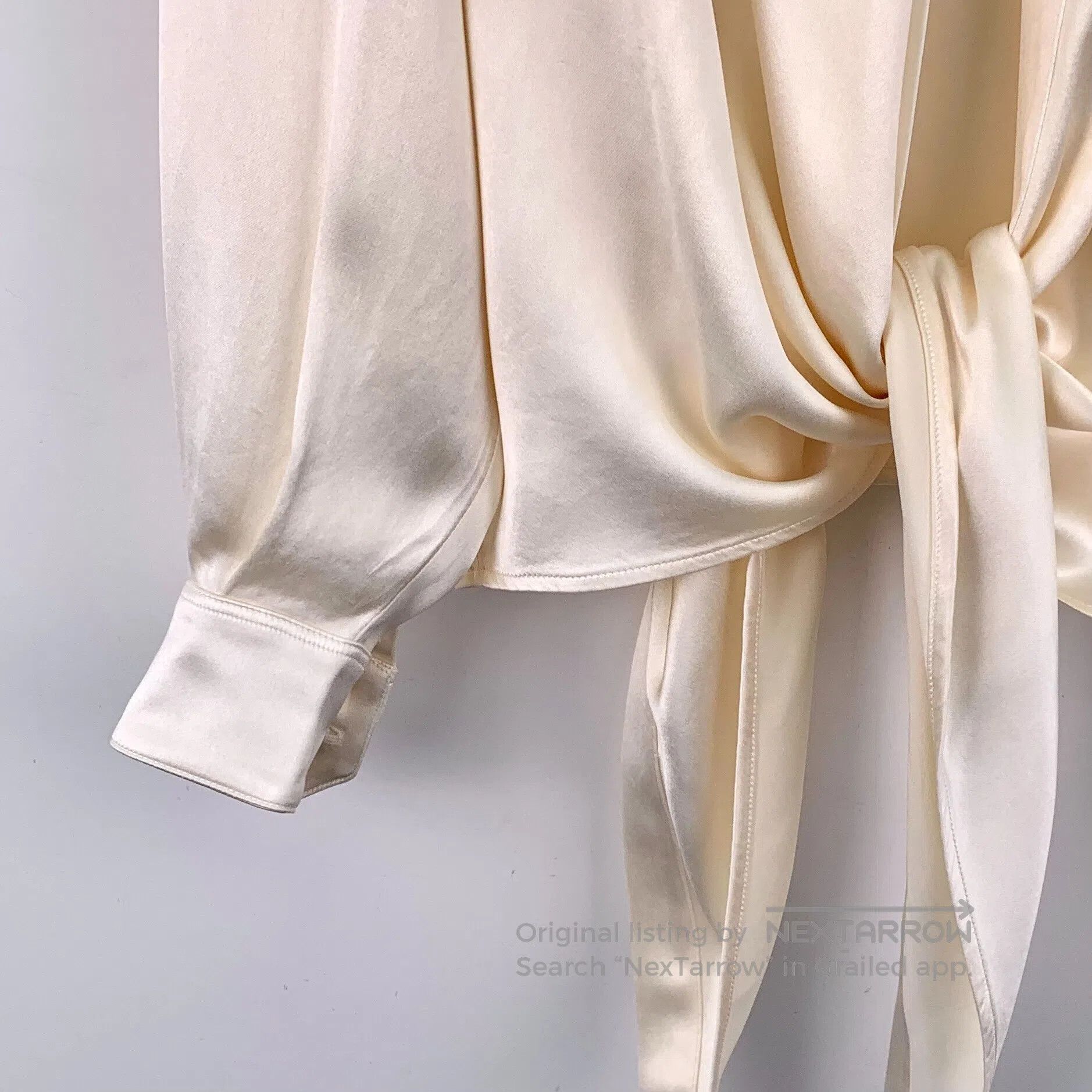 Saint Laurent Paris Saint Laurent Paris Champagne lapel mulberry silk tie-wais Size XS / US 0-2 / IT 36-38 - 4 Thumbnail