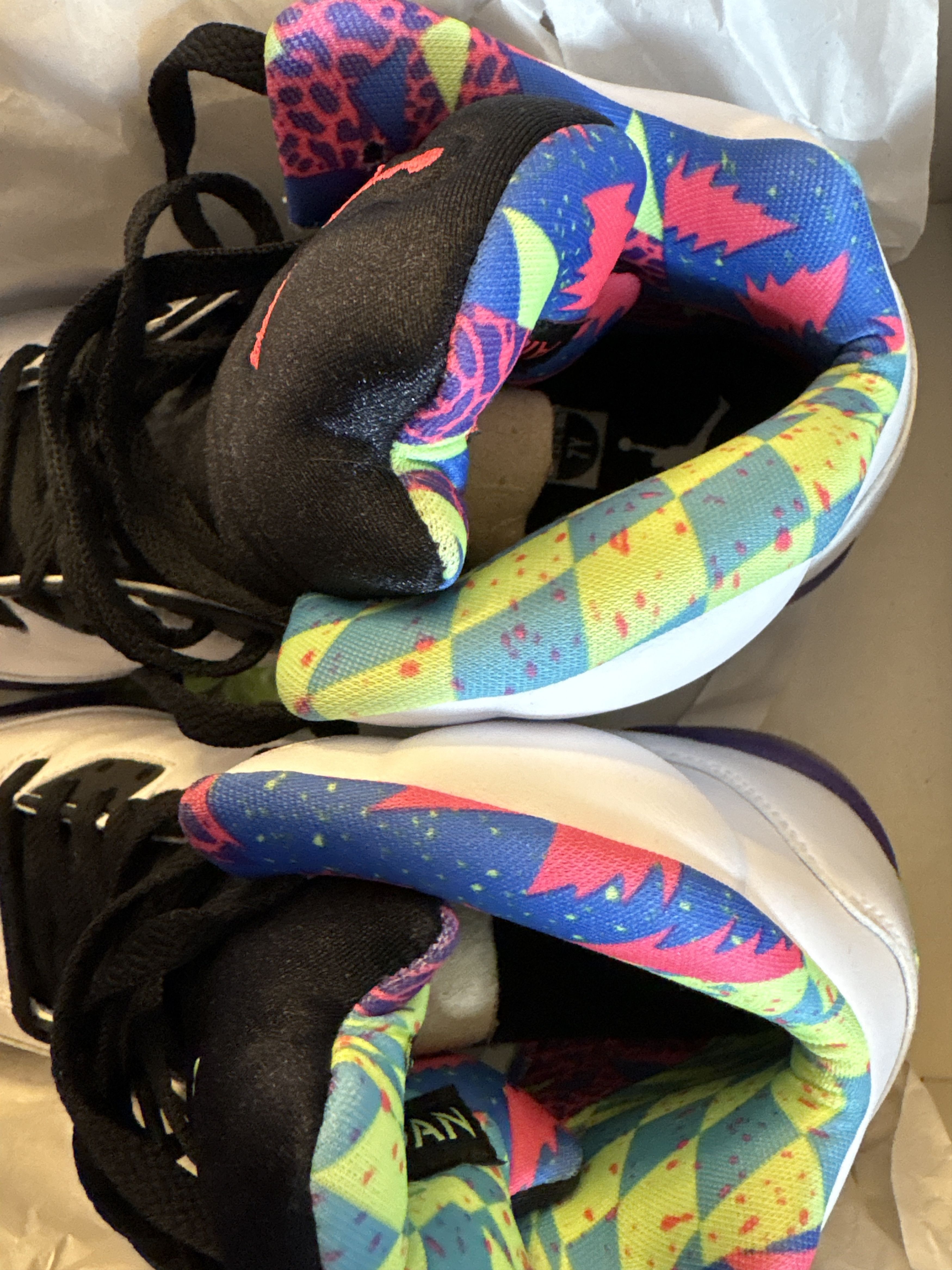 Jordan Brand Nike Air Jordan 5 “Alternate Bel-Air” Size US 7 / EU 40 - 2 Thumbnail