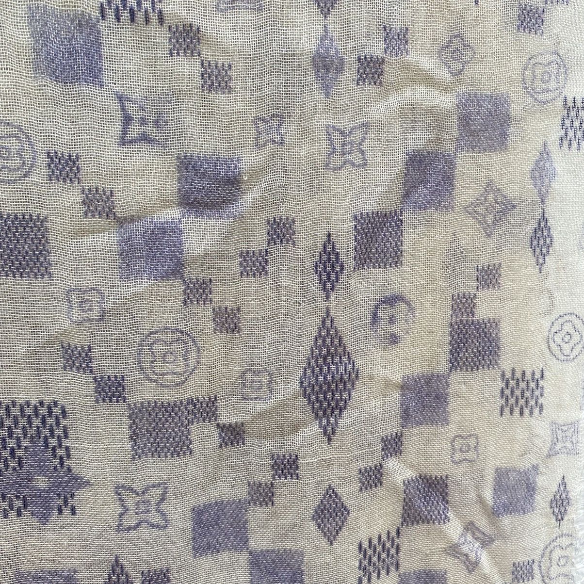 Louis Vuitton LOUIS VUITTON Lavender Checkered Blossom Scarf Size ONE SIZE - 18 Thumbnail
