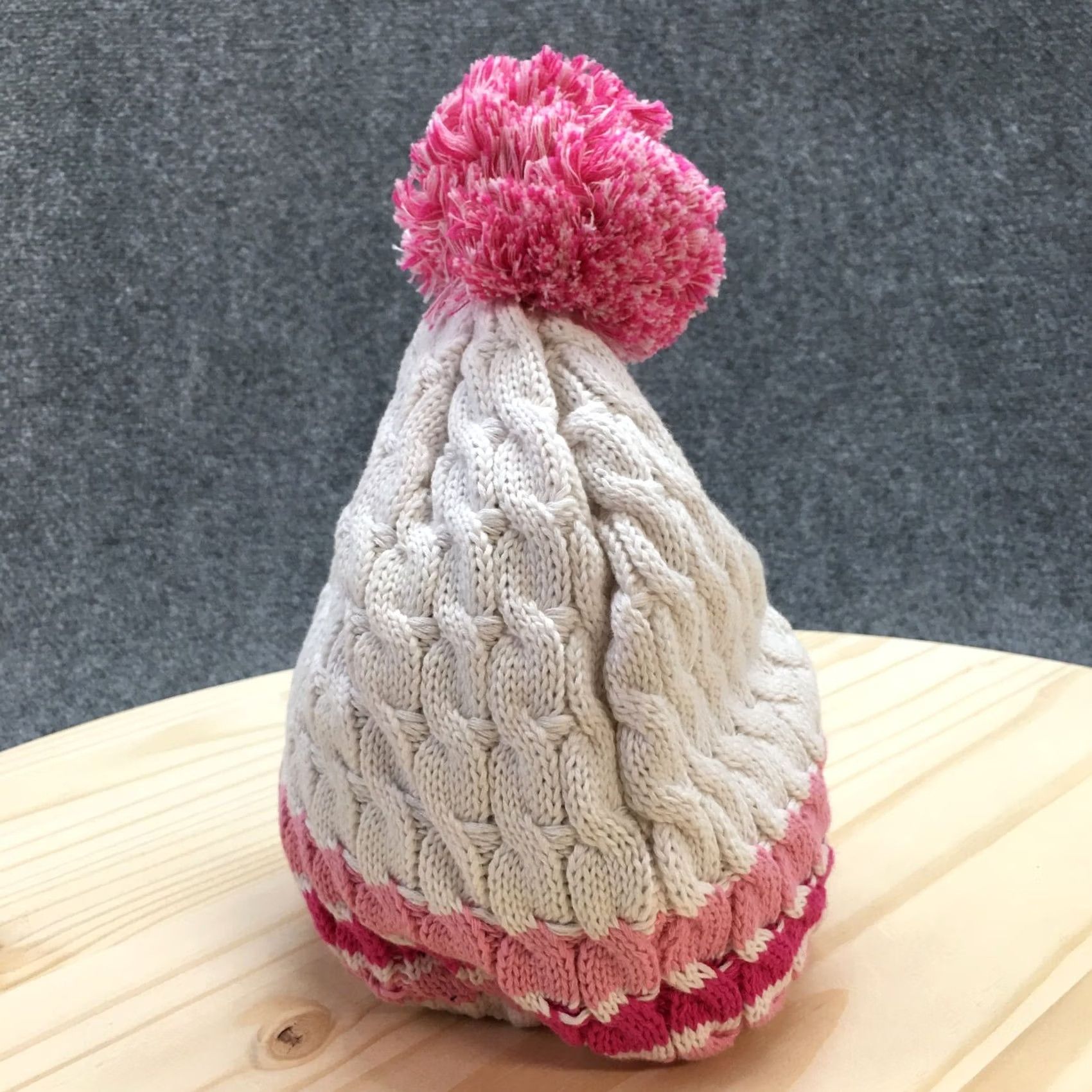 New Era New Era Minnesota Vikings Pompom Beanie Hat Womens White Pink OS Knitted Size ONE SIZE - 6 Thumbnail