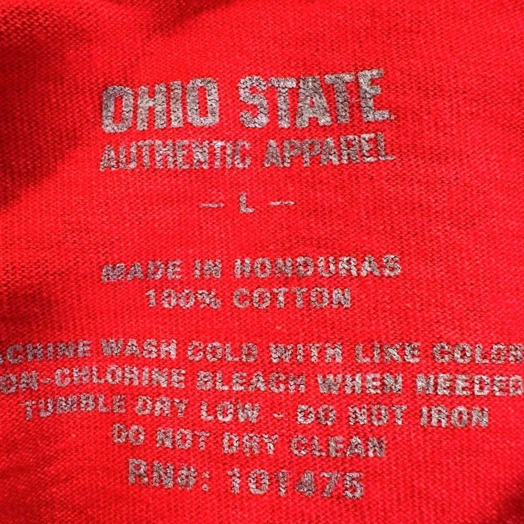Vintage Ohio State Buckeyes Basketball T-Shirt Mens Large Red Short Sleeve Crewneck Tee Size US L / EU 52-54 / 3 - 4 Thumbnail