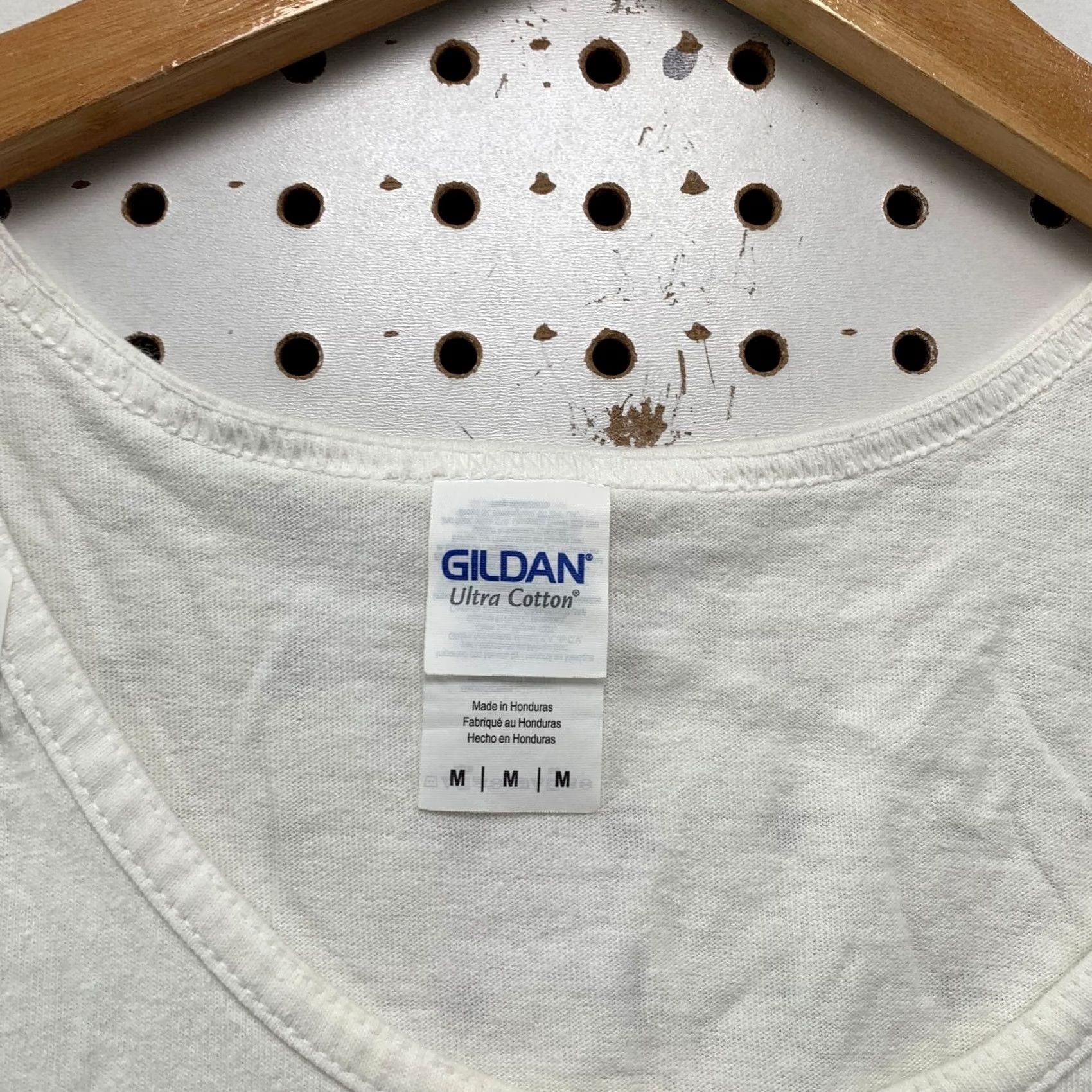 Gildan Dreams In Motion Lolapalooza Tank Shirt Mens M White 2017 Music Festival Sleeveless Size US M / EU 48-50 / 2 - 5 Thumbnail