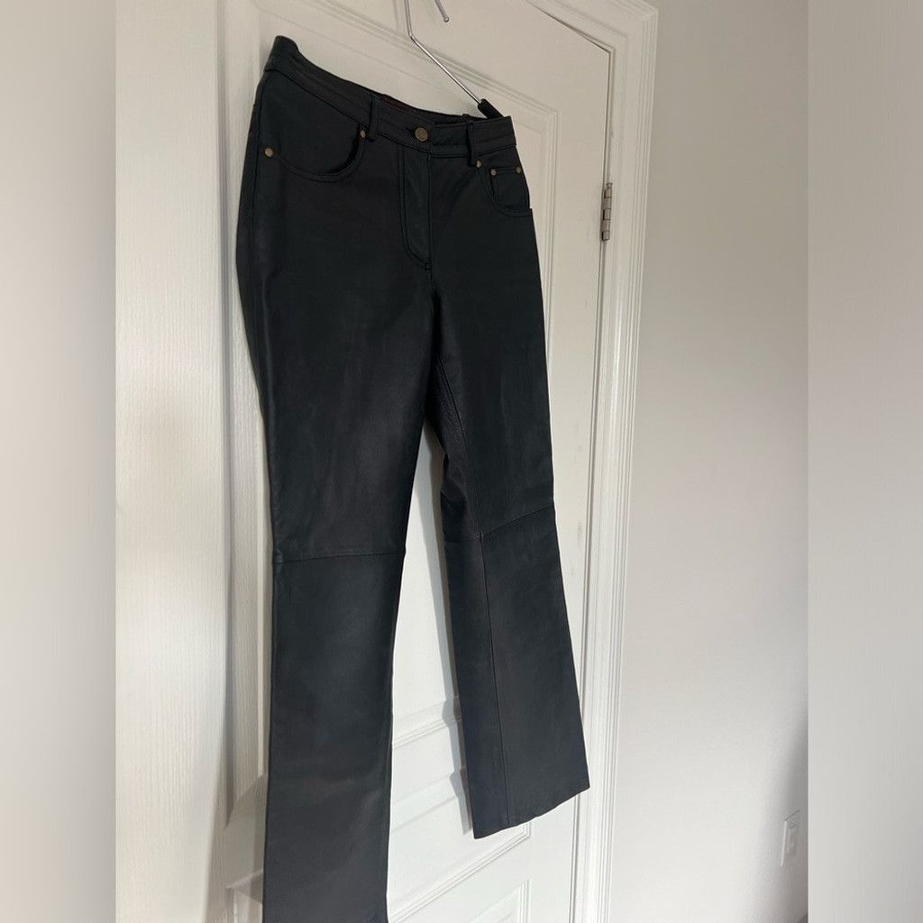 Danier Danier Leather pants genuine size 2, 28 inch straight leg Size 28" / US 6 / IT 42 - 1 Thumbnail
