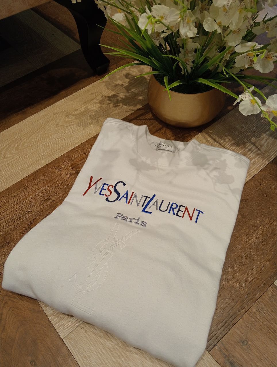 Yves Saint Laurent VINTAGE YVES SAINT LAURENT PARIS SPELL OUT CREWNECK Size US L / EU 52-54 / 3 - 12 Thumbnail