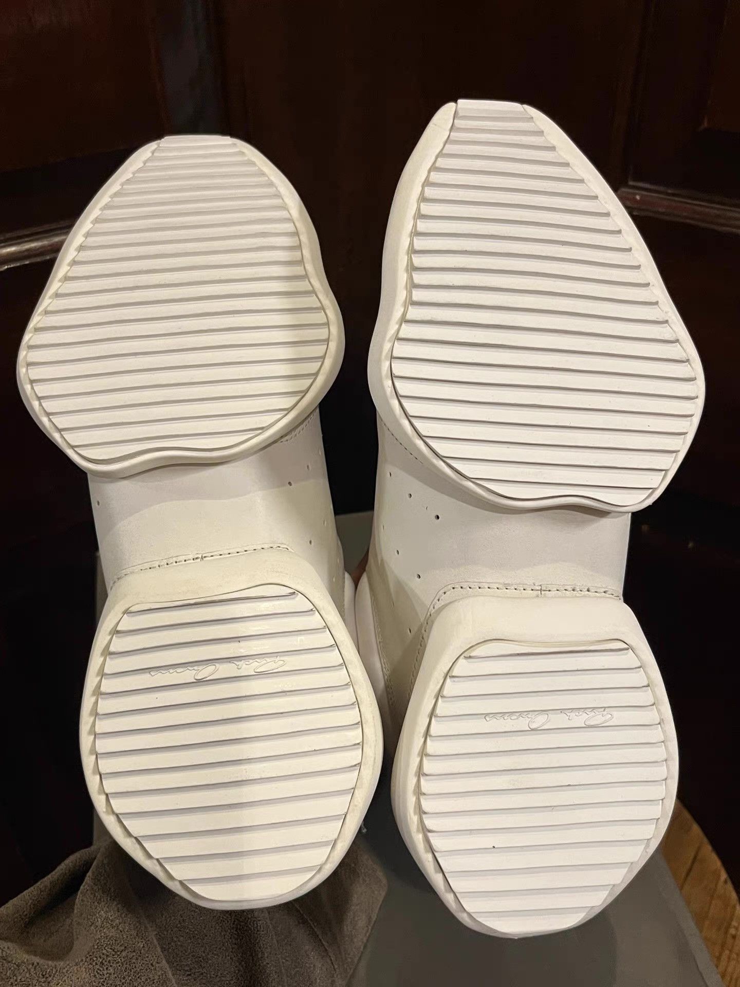 Rick Owens RICK OWENS x ADIDAS Classic Runner Hoof‑Toe Sneakers Ｑ25 Size US 5.5 / EU 38 - 4 Thumbnail