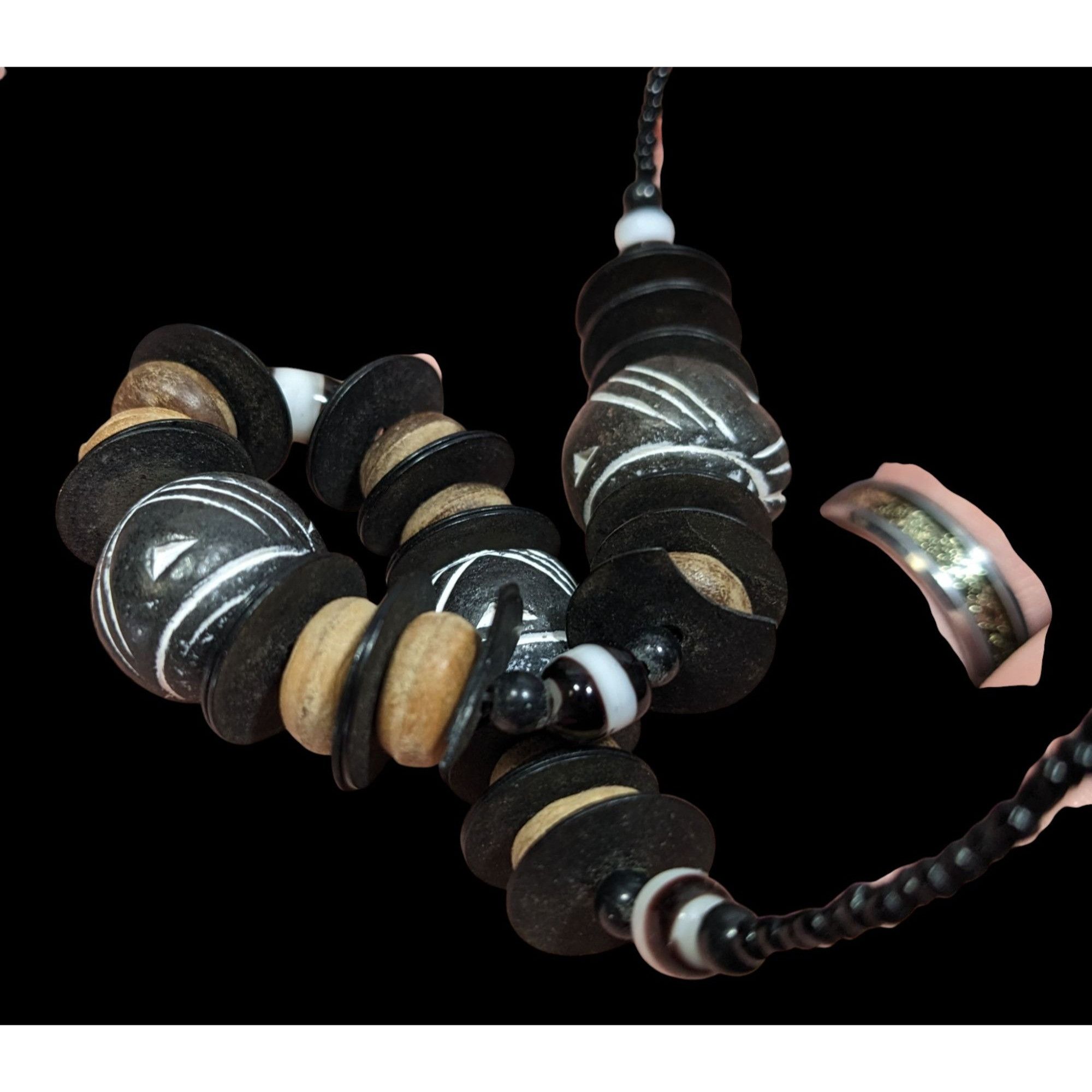 Other Chunky Rustic Tribal Black And Tan Beaded Necklace Size ONE SIZE - 7 Thumbnail