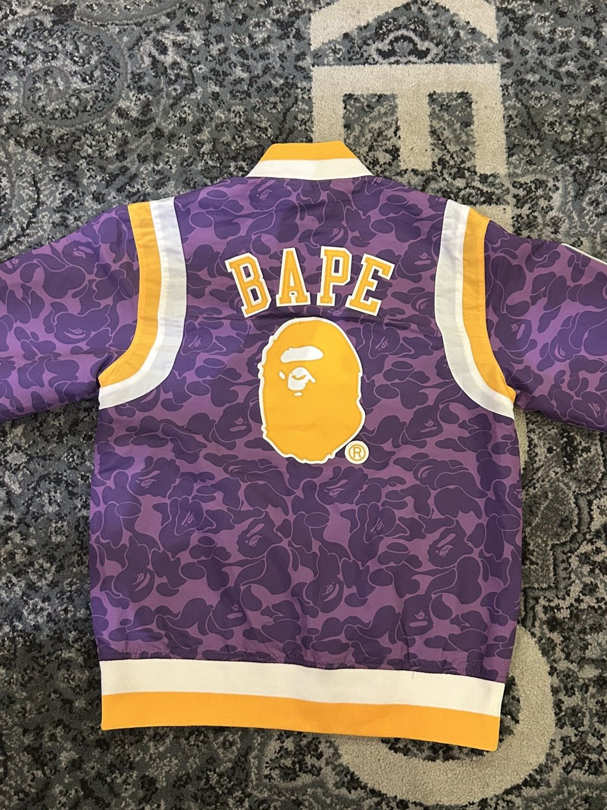 Bape × Mitchell & Ness × NBA Bape X Mitchell & Ness Lakers Jacket Size US M / EU 48-50 / 2 - 2 Thumbnail