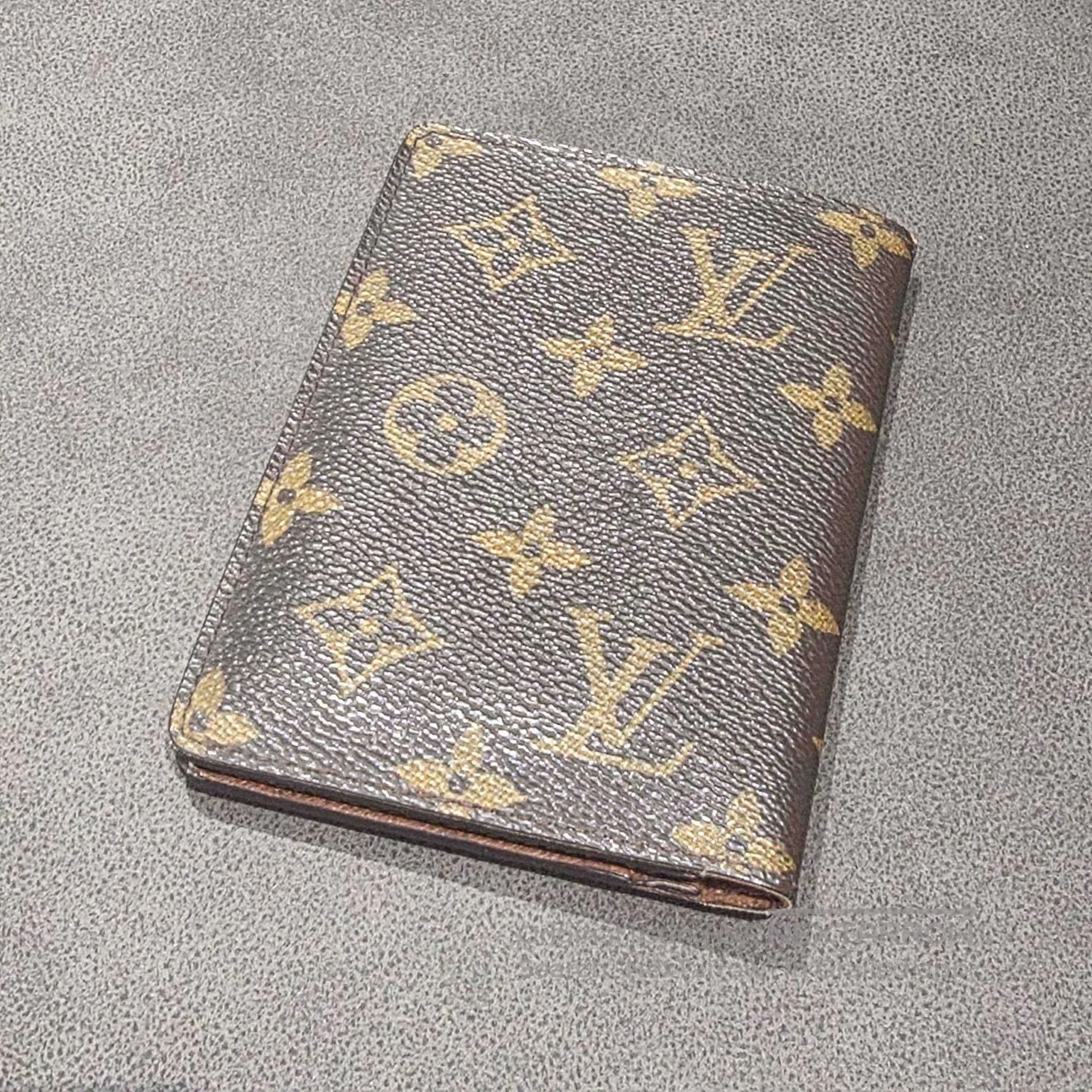 Louis Vuitton Louis Vuitton Old age full print letter logo wallet Size ONE SIZE - 2 Thumbnail