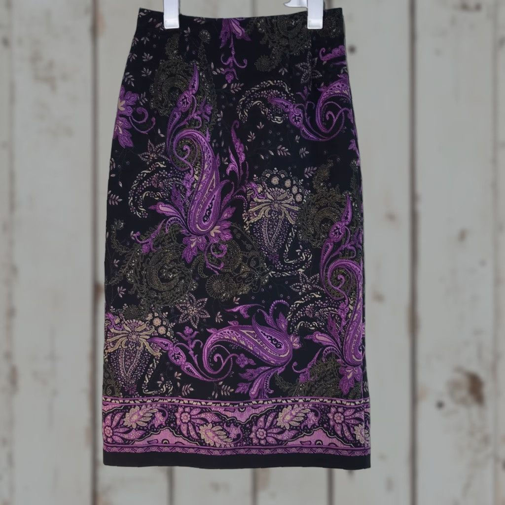 Velvet Briggs Skirt Womens Size 12 Midi Velvet Paisley Straight Modern Bohemian City Art Black Multicolor Zip Slit 33in Waist 30in Regular Size 34" / US 12 / IT 48 - 1 Thumbnail