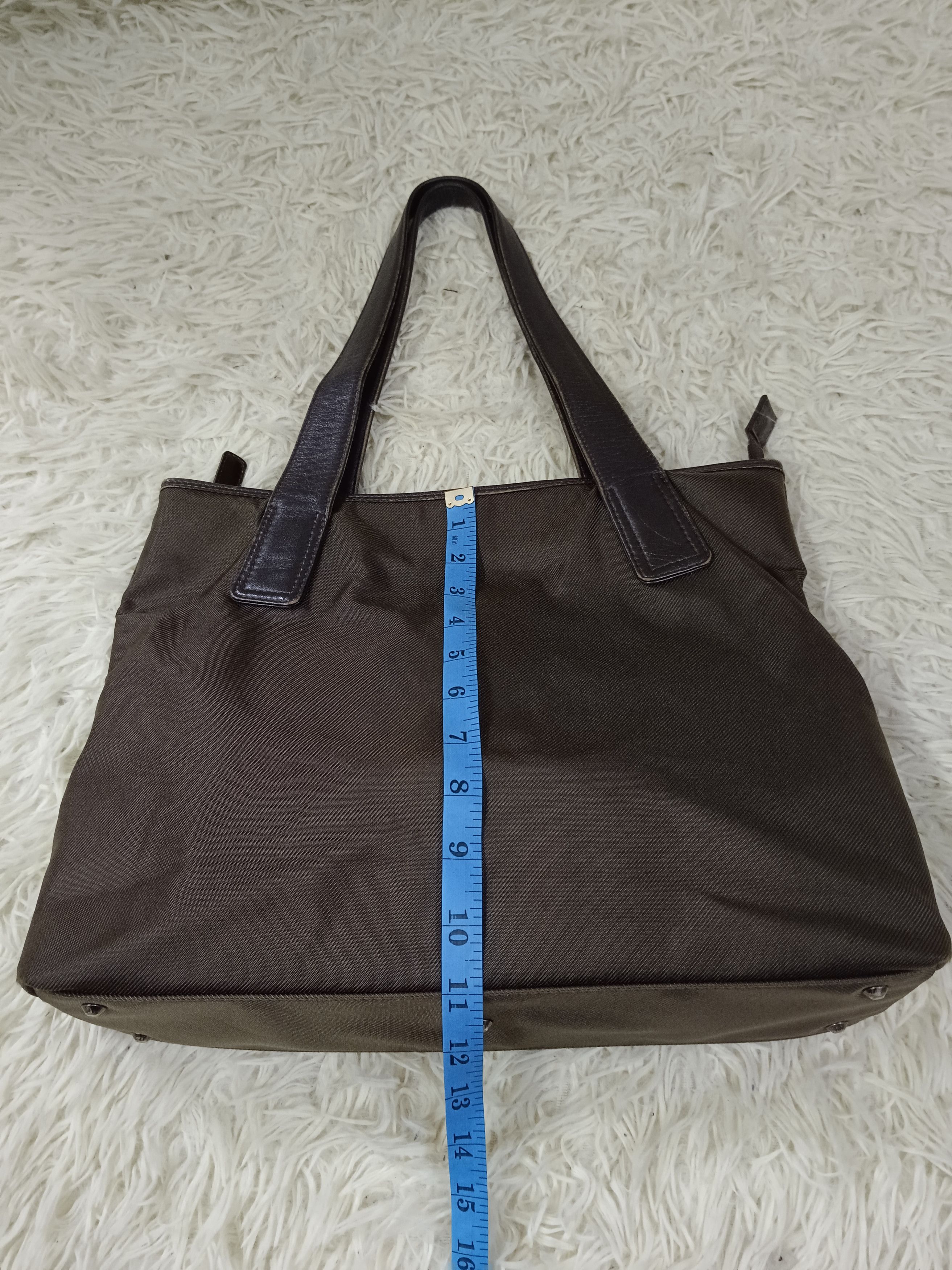 Issey Miyake SICK🔥ISSEY MIYAKE TOTE BAG Size ONE SIZE - 5 Thumbnail