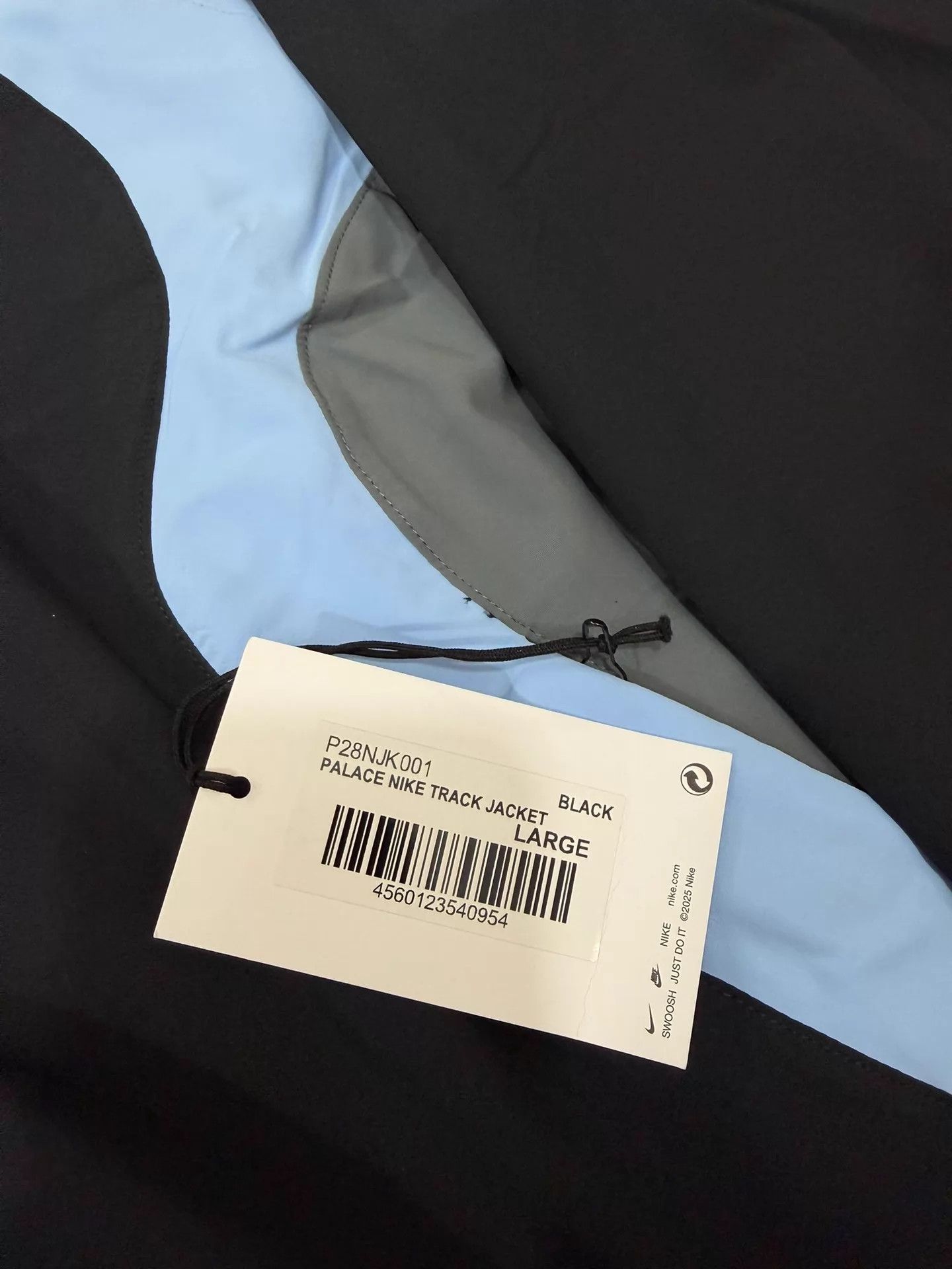 Nike PALACE x Nike SS26 DROP10 Track Jacket Black L Size US L / EU 52-54 / 3 - 3 Thumbnail