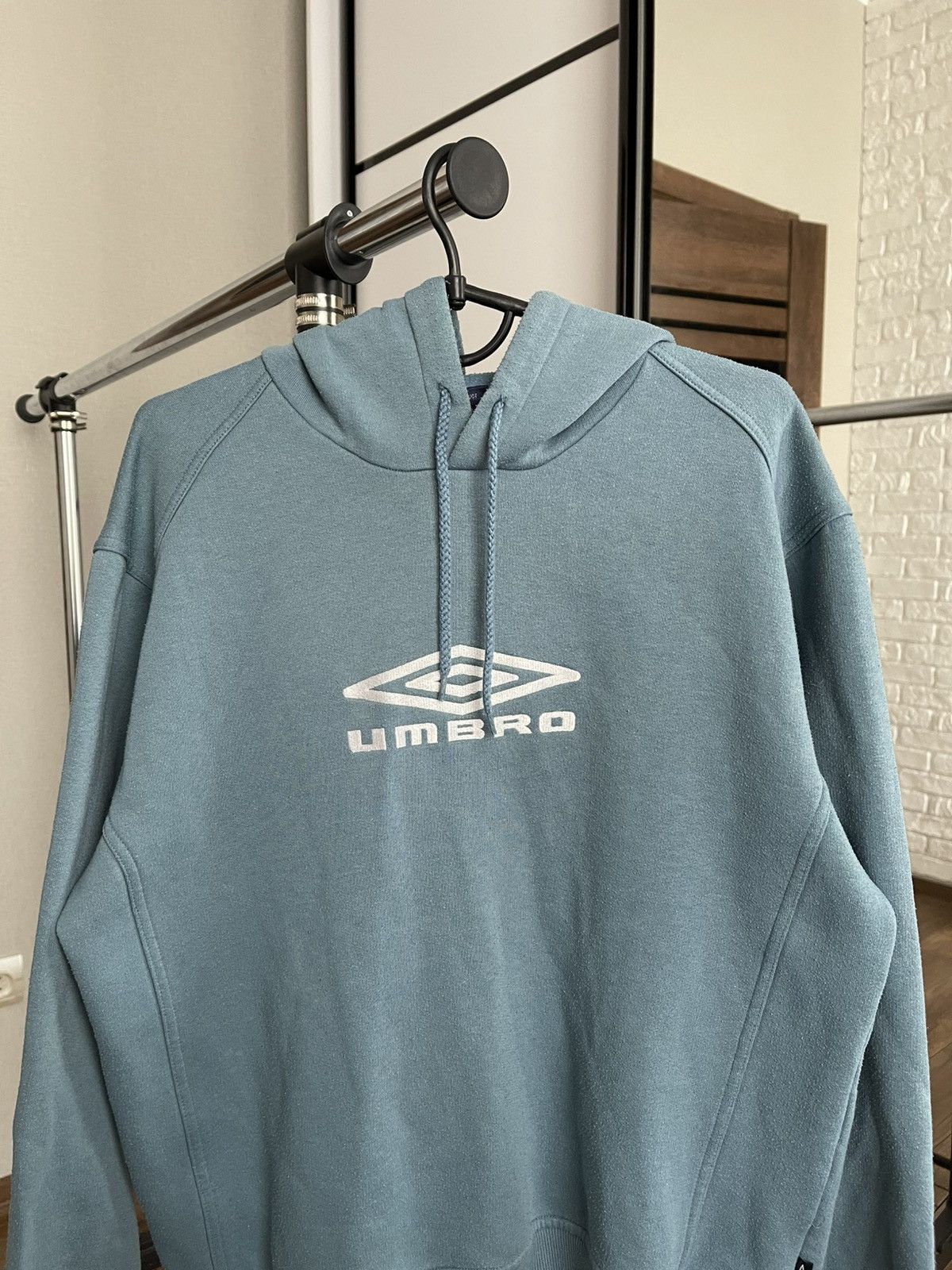Umbro Umbro Vintage Hoodie Pullover Embroidered Big Logo 90s Size US M / EU 48-50 / 2 - 5 Thumbnail