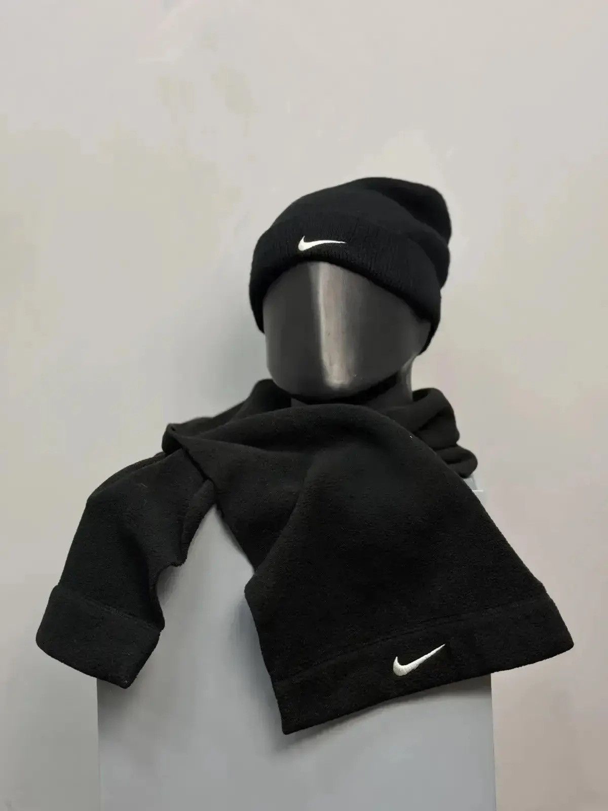 Japanese Brand BUNDLE☄️Vintage Rare nike Knitted REVERSIBLE HAT/SCARF Y2K Size ONE SIZE - 1 Thumbnail