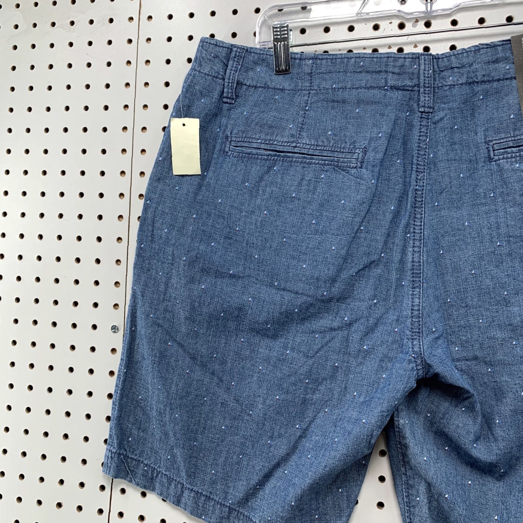 Vintage Aéropostale Chino Shorts Men 34 Classic Casual Flat Front Blue 9in Inseam NWT Mens Size US 34 / EU 50 - 7 Thumbnail