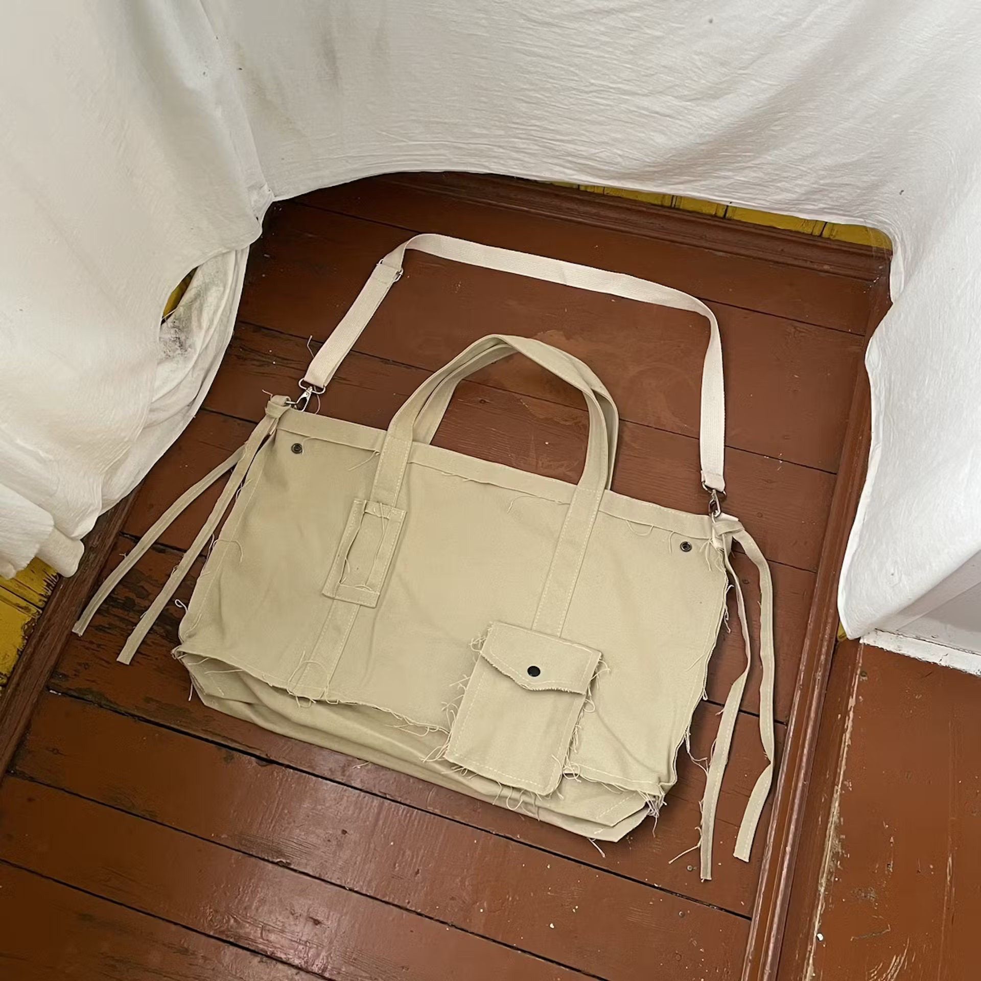 Other Sling Crossbody Bag y2k japanese style faded distressed Size ONE SIZE - 2 Thumbnail