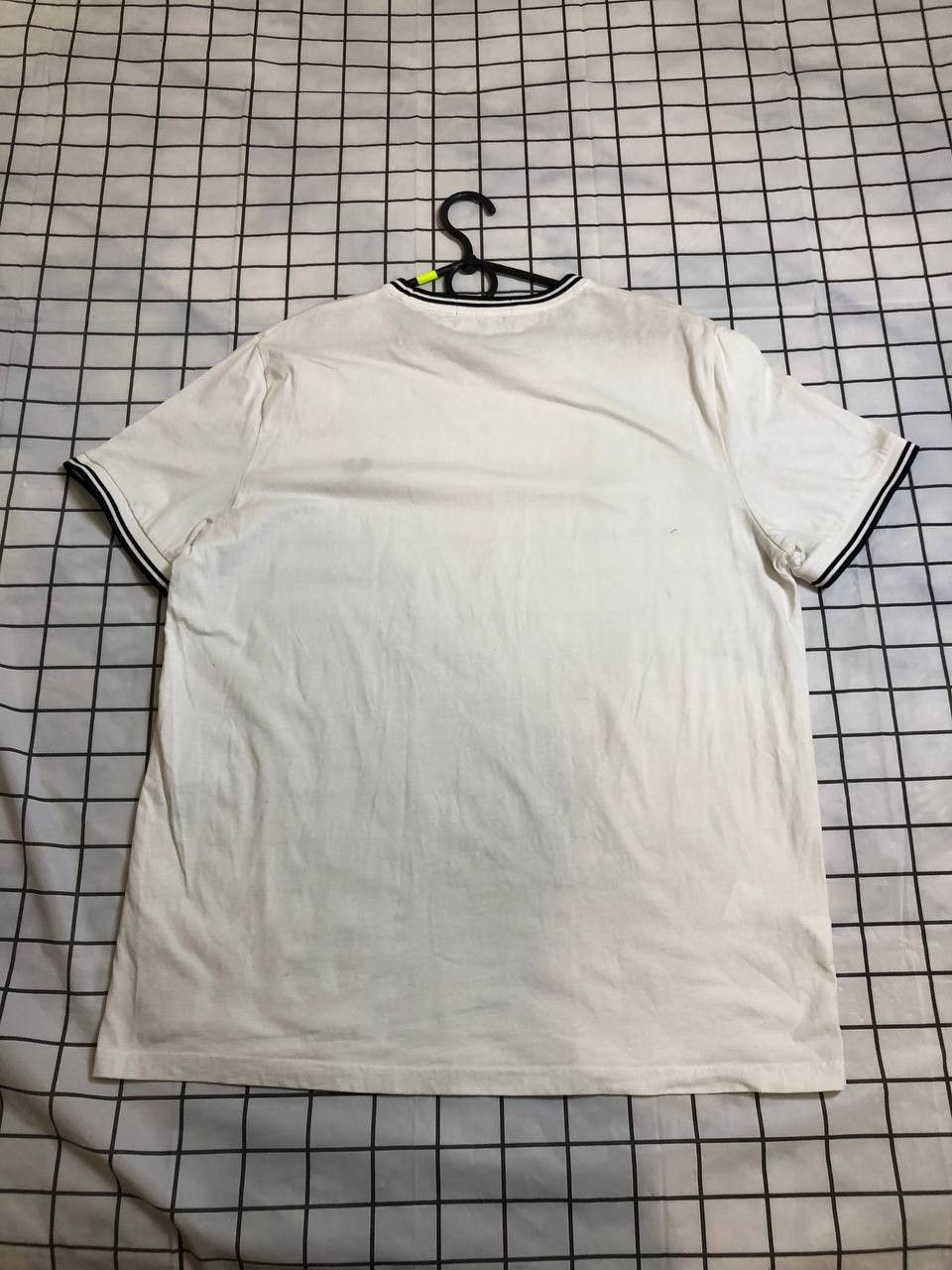 Fred Perry Men's T-shirts FRED PERRY Twin Tipped T-Shirt White Size US XL / EU 56 / 4 - 19 Thumbnail