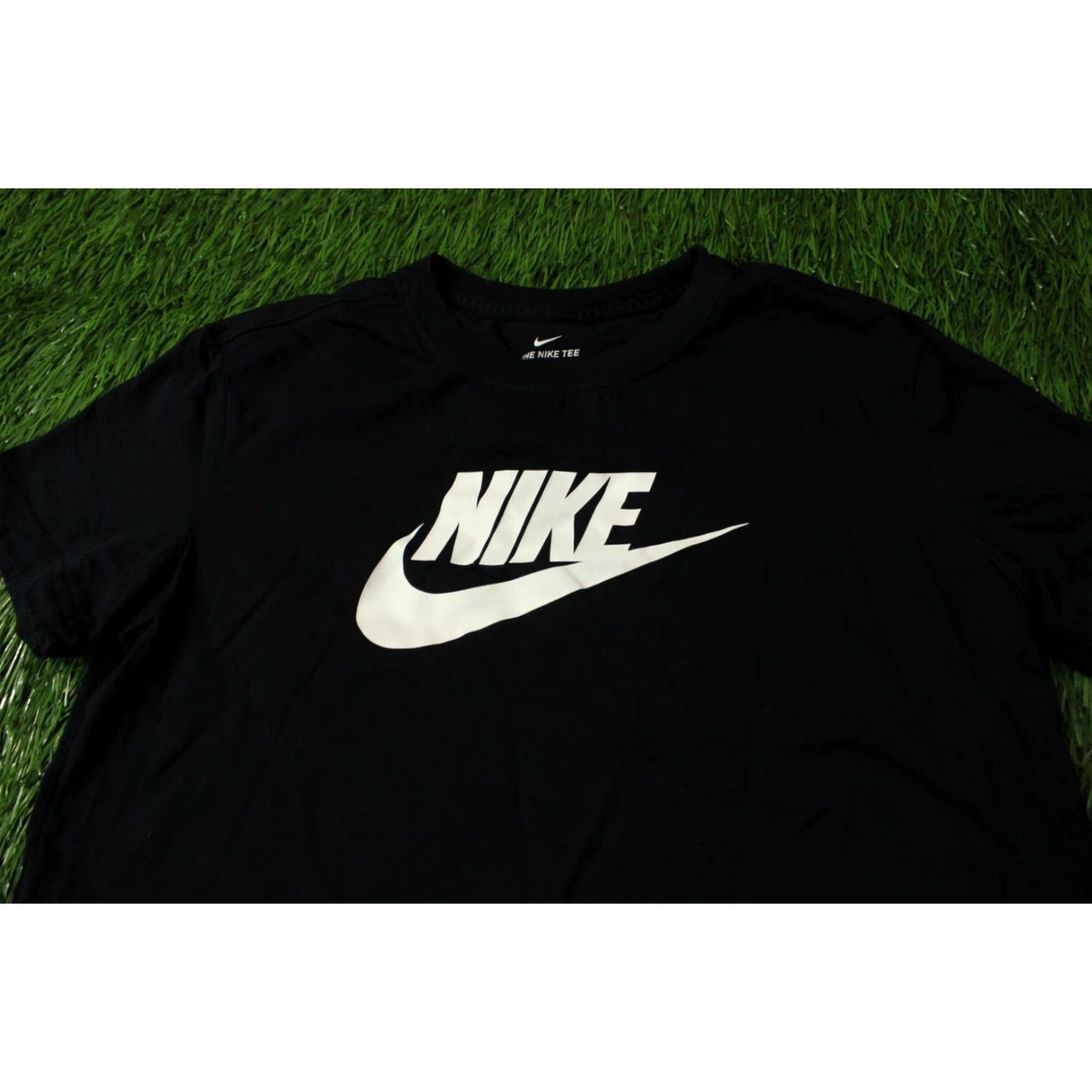 Nike Nike Women T-Shirt Jersey Short Sleeve Casual Shirt S Black BV6175-010 Size S / US 4 / IT 40 - 2 Thumbnail