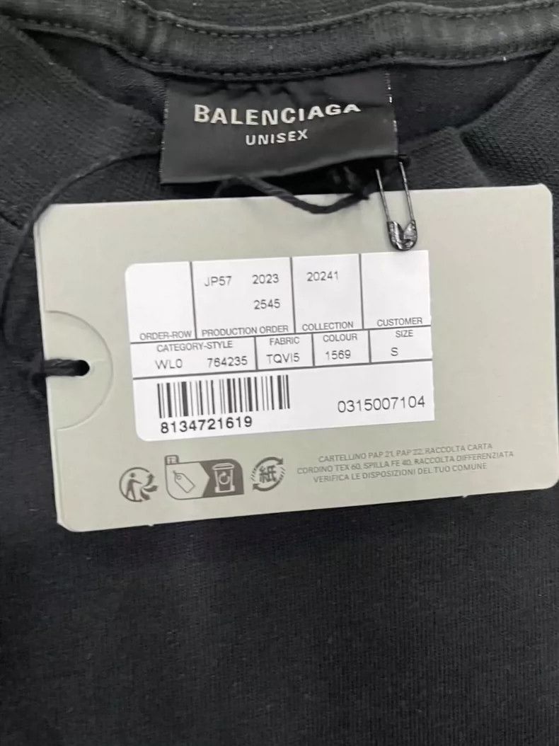 Balenciaga Balenciaga Blur Coke Dissipative Coke Short Sleeve T-Shirt Size US S / EU 44-46 / 1 - 3 Thumbnail