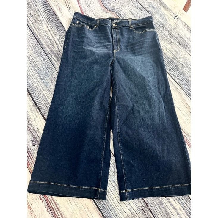 Torrid NWT Torrid Wide-Leg High-Rise Jeans — Dark Blue Wash “Making Size 42" / US 20 - 2 Thumbnail