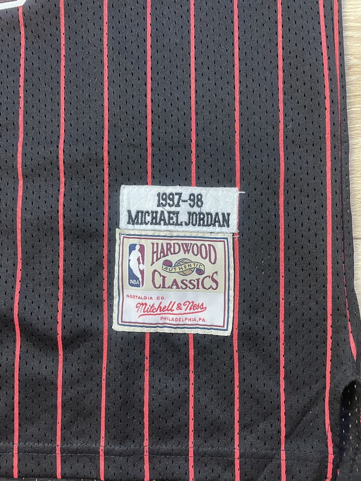 Mitchell & Ness Authentic Michael Jordan Mitchell Ness 96 97 Bulls Jersey Size US XXL / EU 58 / 5 - 3 Thumbnail