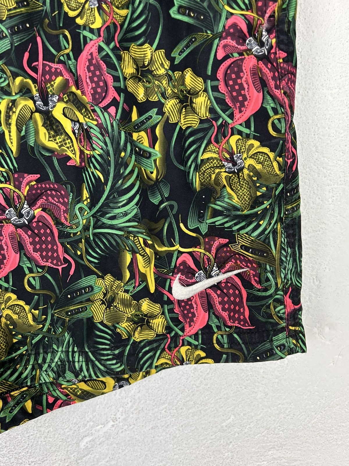 Nike Vintage Vintage Nike Allover Floral Hawaiian Print AOP Shorts Grailed