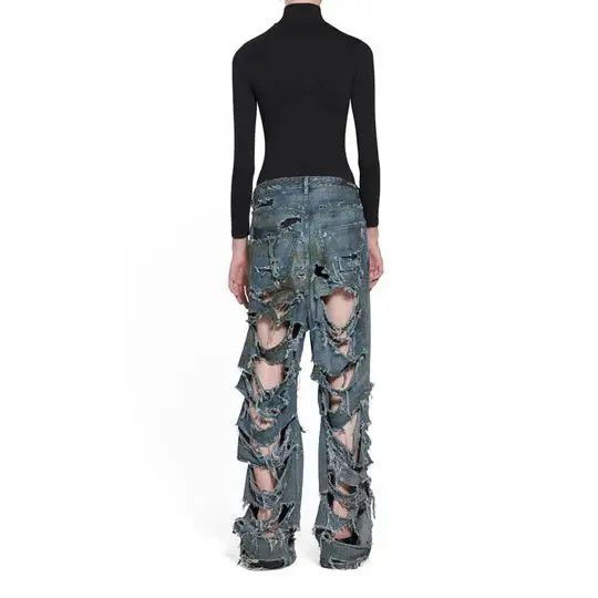 Balenciaga o1srvl11e0425 Super Destroyed Baggy Denim Pant in Light Blue Size US 28 / EU 44 - 2 Thumbnail